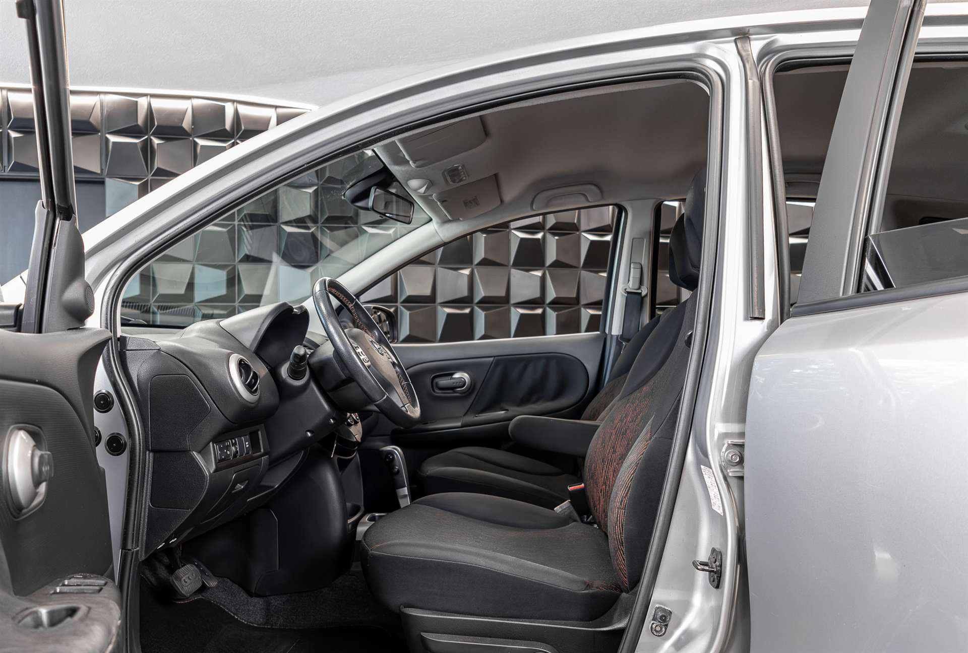 NISSAN Note 1.6 tekna Automatic-image-9