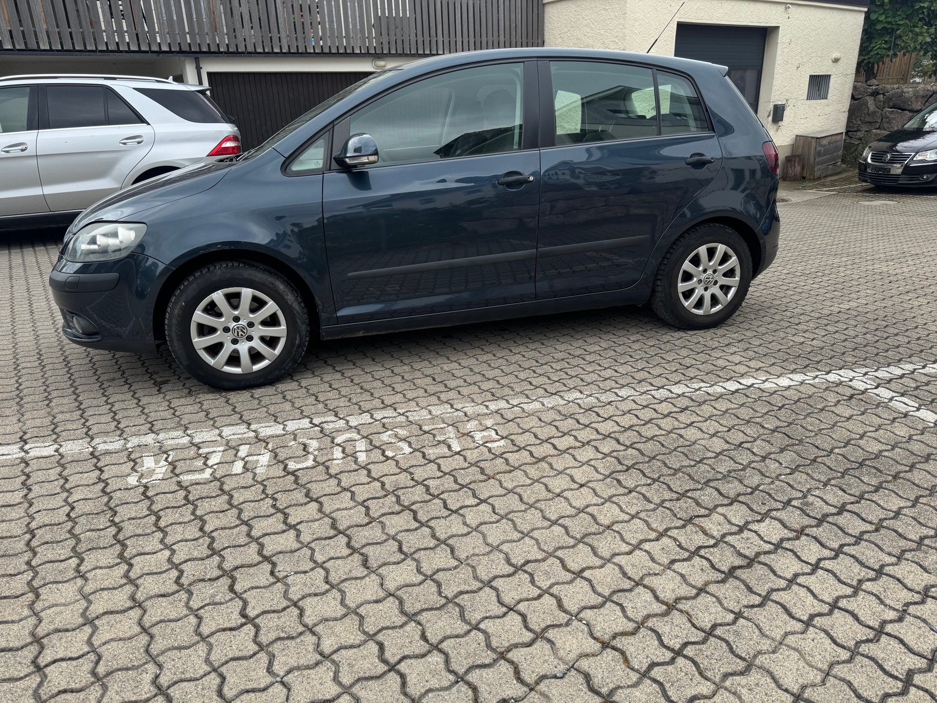 VW Golf Plus 1.6 FSI Comfortline-image-2