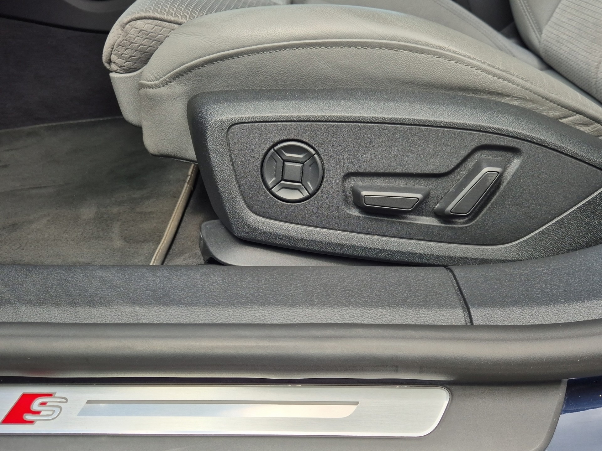 AUDI A7 Sportback 50 TDI quattro S-tronic-image-9