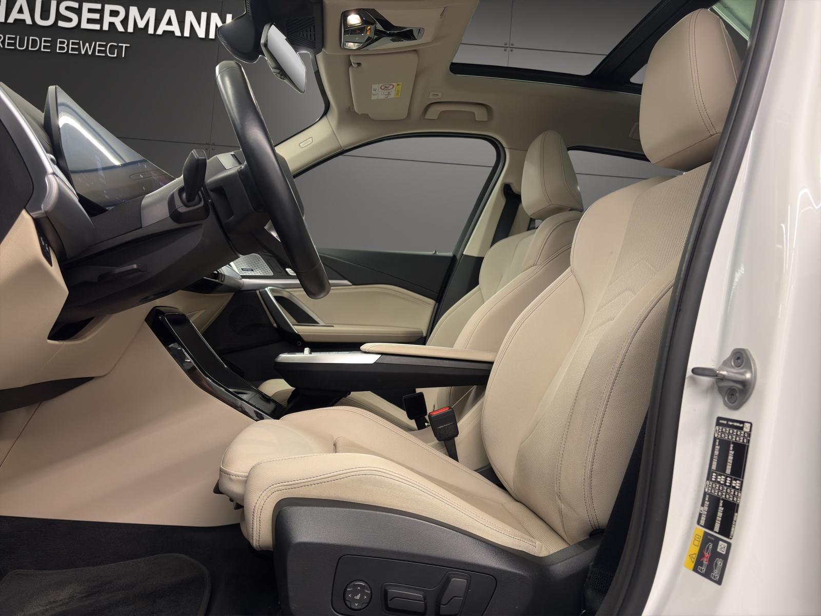 BMW iX1 30 xDrive XLINE-image-6