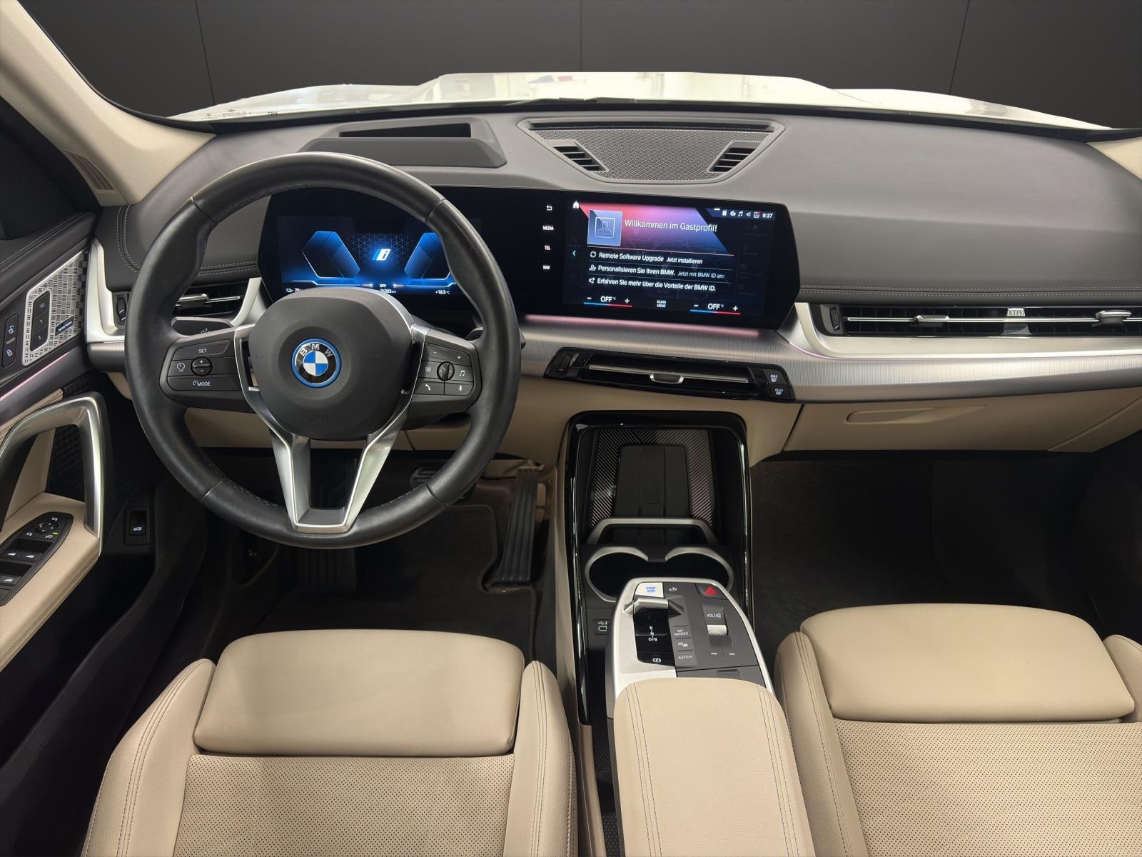 BMW iX1 30 xDrive XLINE-image-7