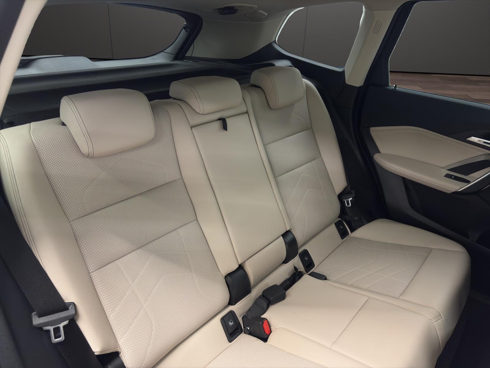 BMW iX1 30 xDrive XLINE-image-18