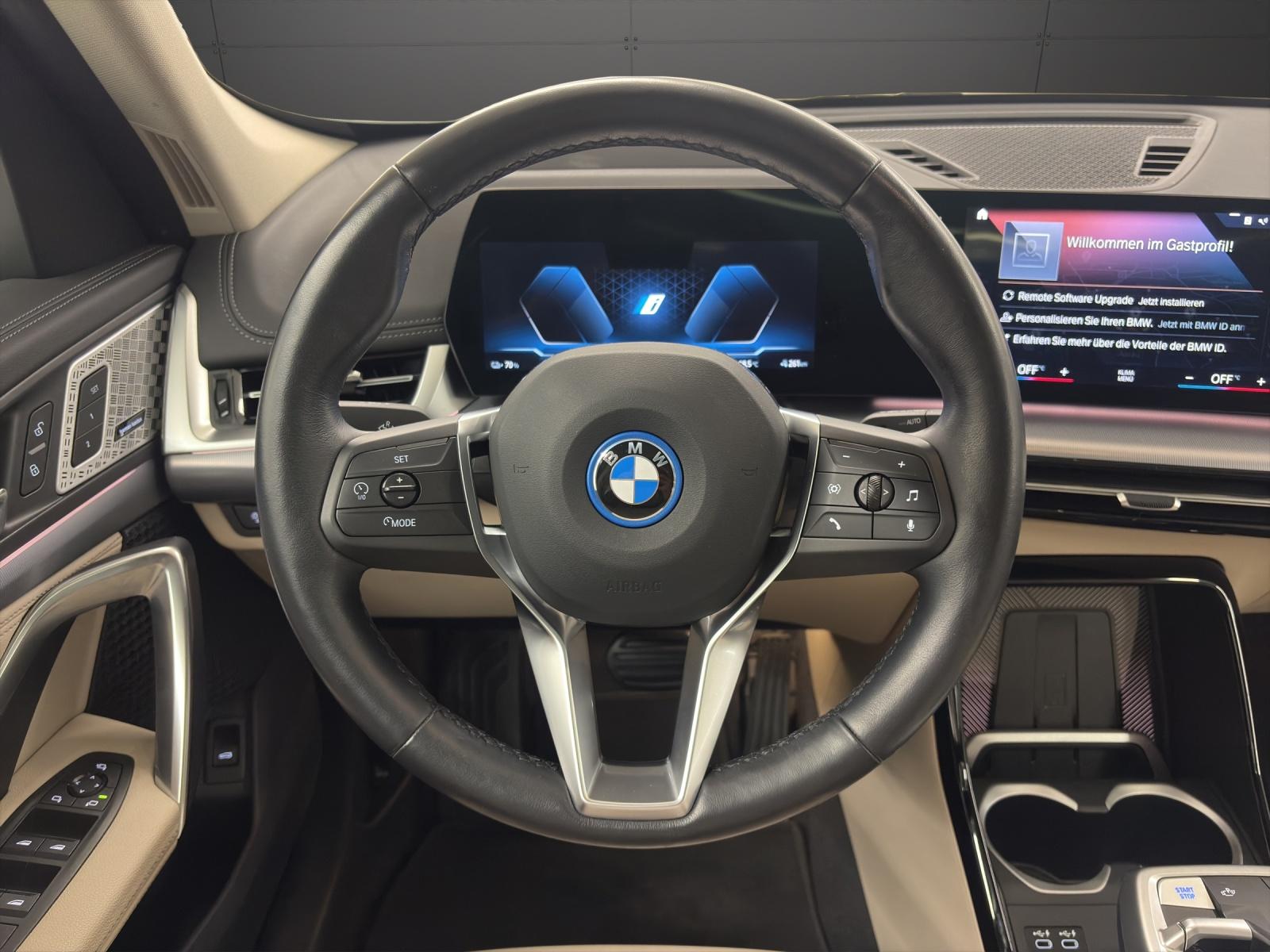BMW iX1 30 xDrive XLINE-image-12