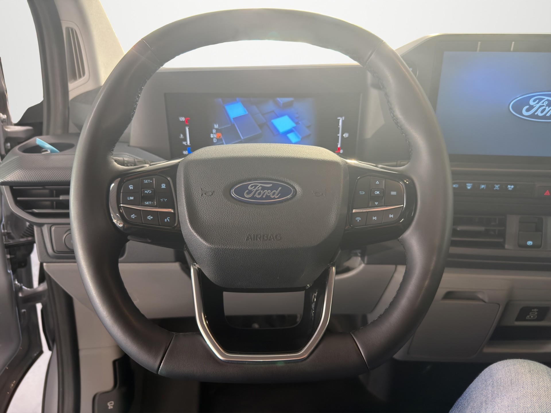 FORD Transit Custom Van 320 L2H1 Sport Automat 4x4-image-9