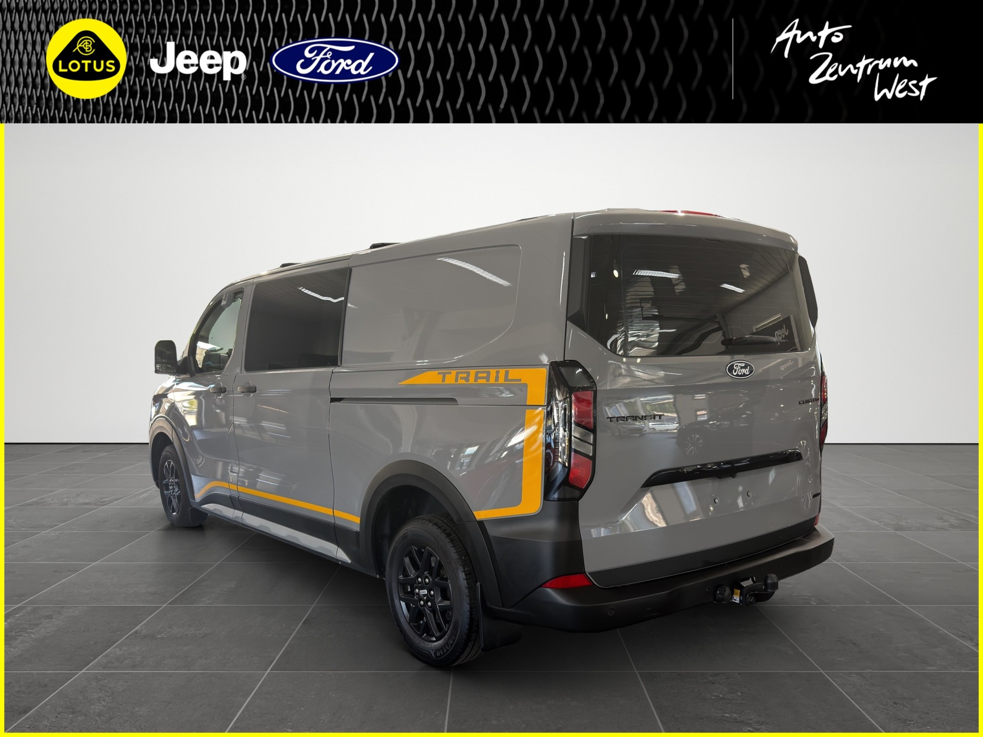 FORD Transit Custom Van 320 L2H1 Sport Automat 4x4-image-2