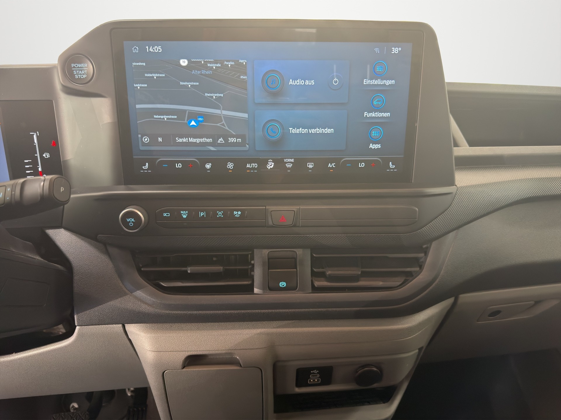 FORD Transit Custom Van 320 L2H1 Sport Automat 4x4-image-11