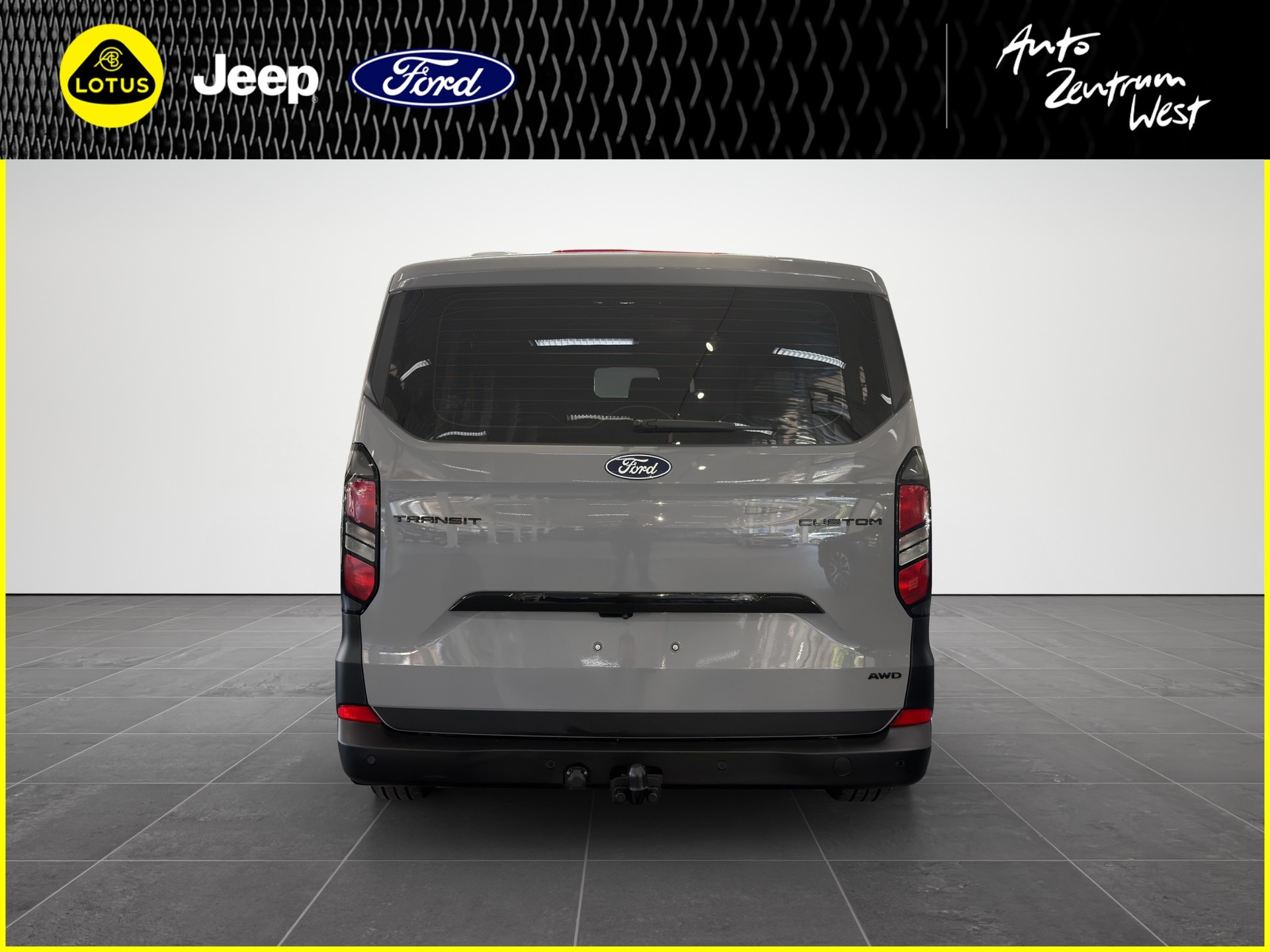 FORD Transit Custom Van 320 L2H1 Sport Automat 4x4-image-3