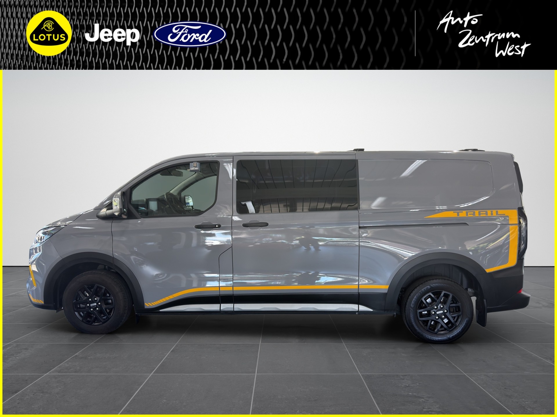 FORD Transit Custom Van 320 L2H1 Sport Automat 4x4-image-1