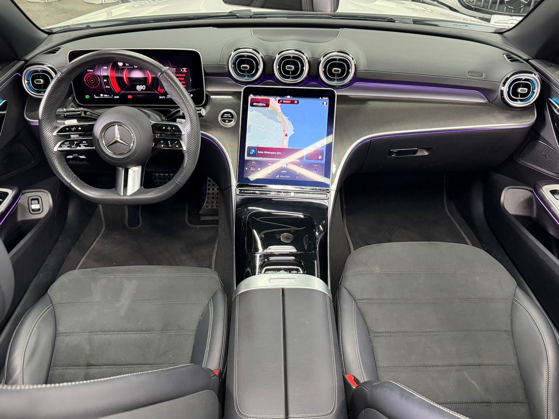 MERCEDES-BENZ CLE 180 AMG Line Cabrio 9G-Tronic-image-12