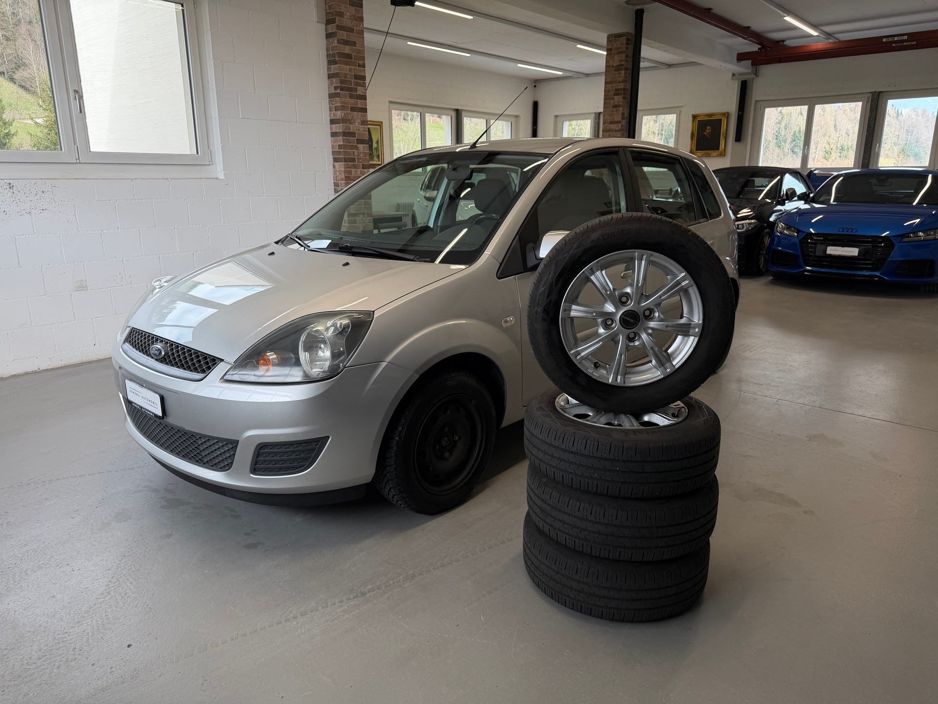 FORD Fiesta 1.4 16V Ambiente-image-0