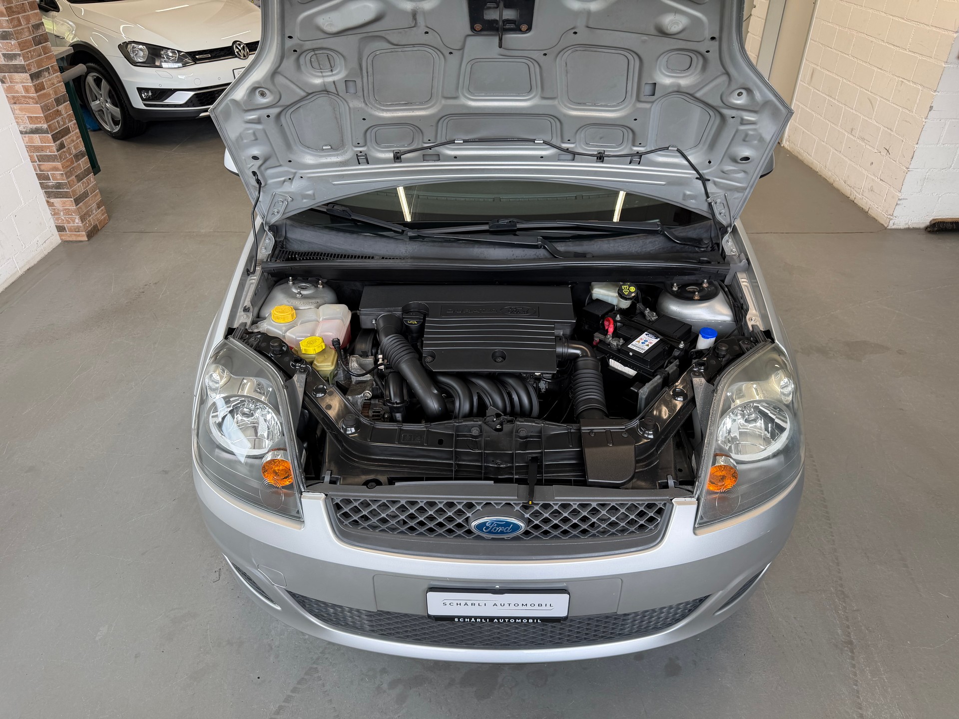 FORD Fiesta 1.4 16V Ambiente-image-13