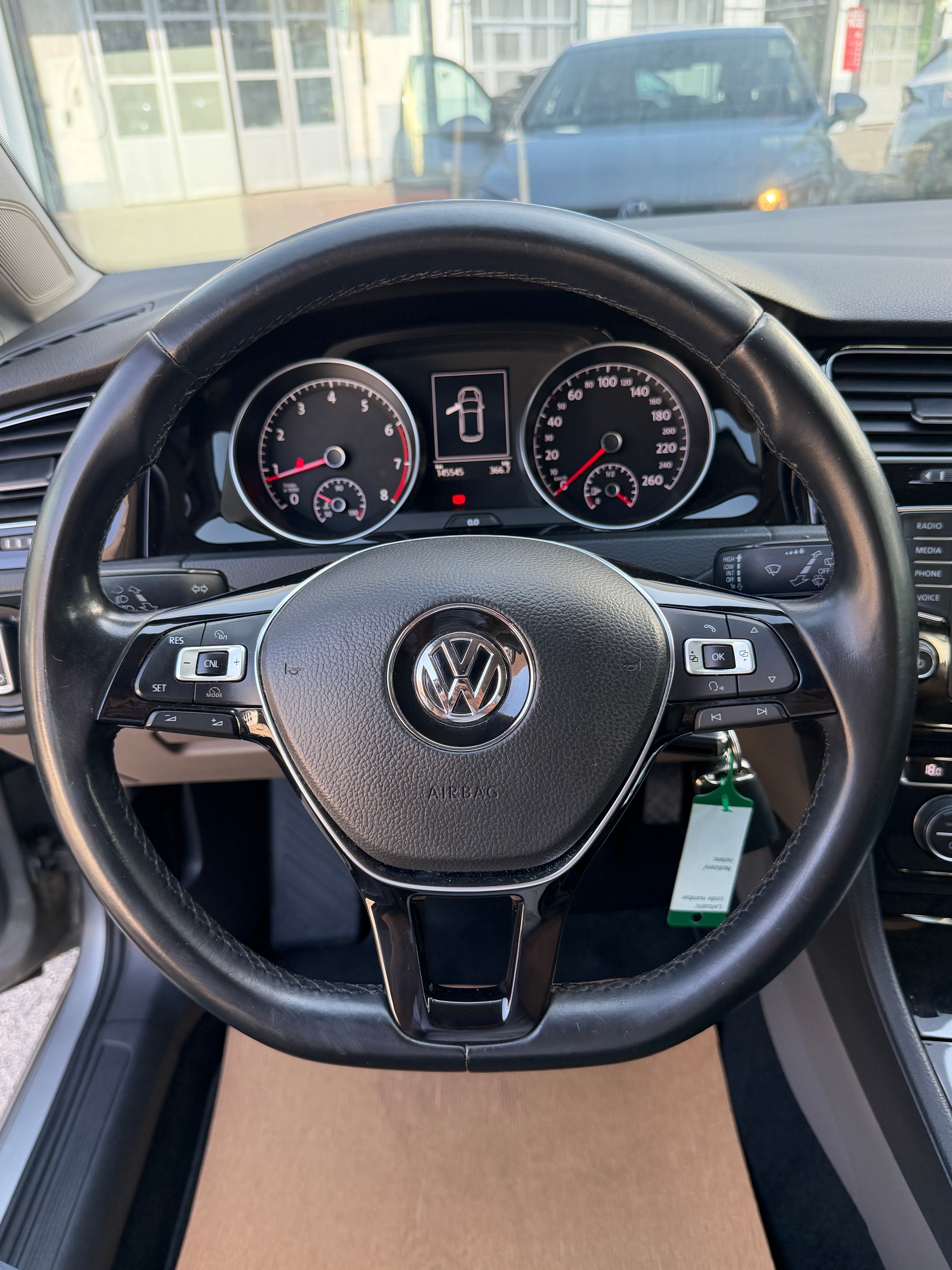 VW Golf 1.4 TSI Highline-image-8