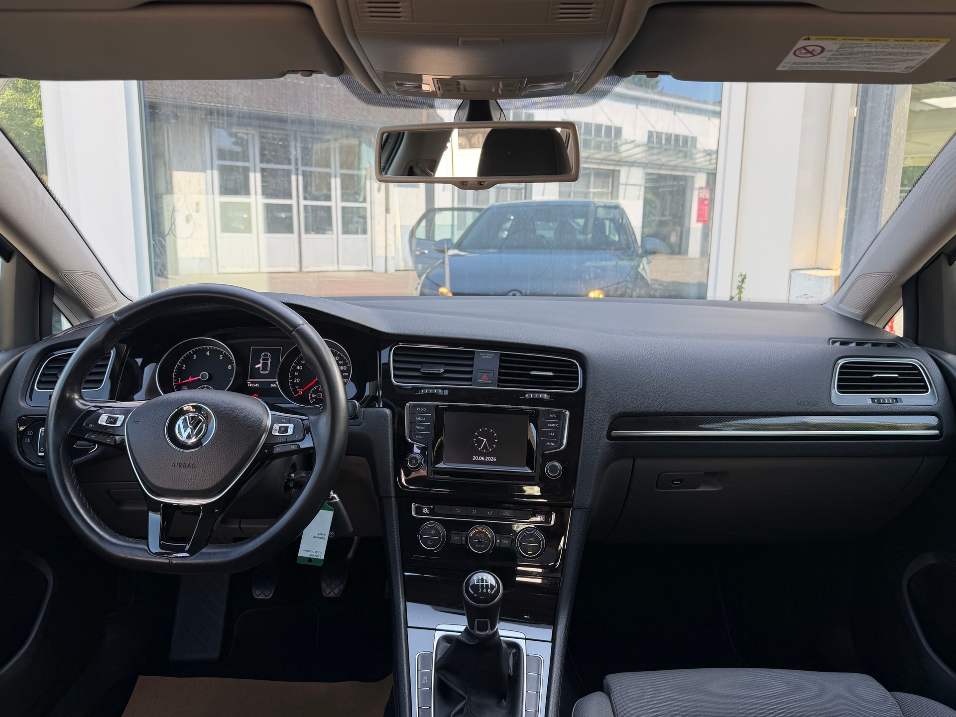 VW Golf 1.4 TSI Highline-image-10