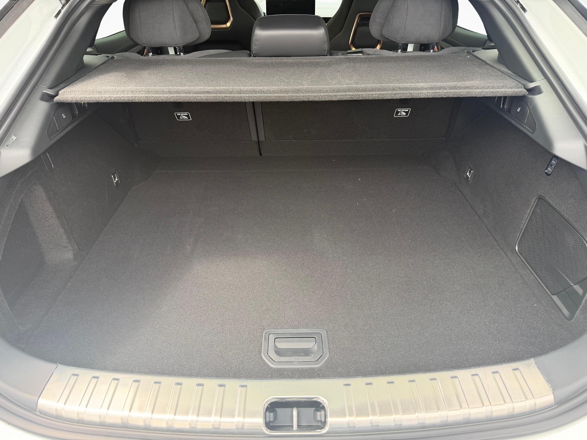 ZEEKR 001 Privilege AWD-image-12