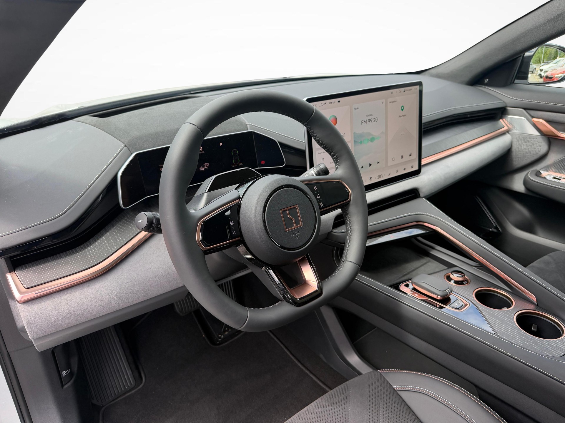 ZEEKR 001 Privilege AWD-showroom-element-3