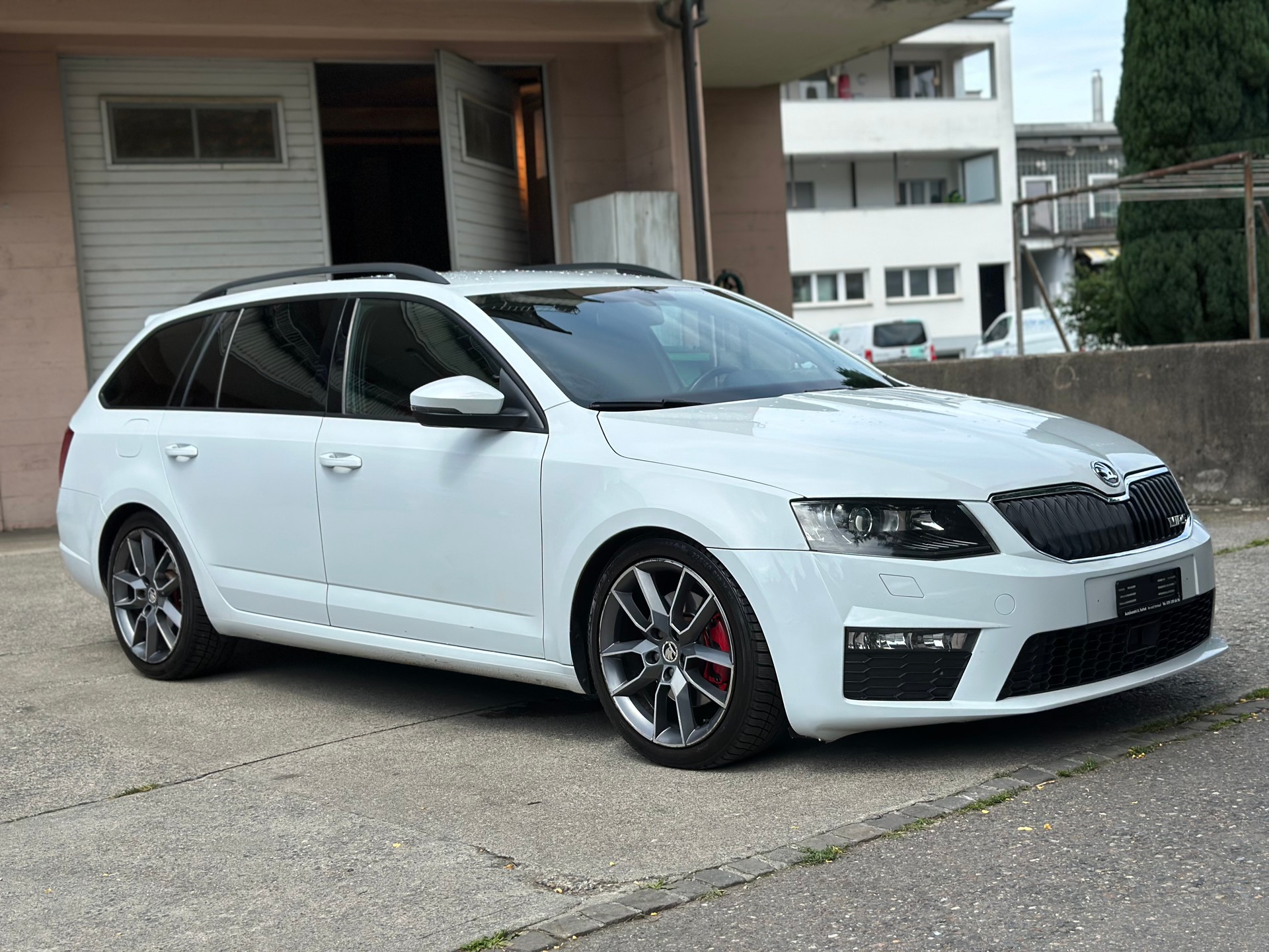 SKODA Octavia Combi 2.0 TDI RS 4x4 DSG-image-1