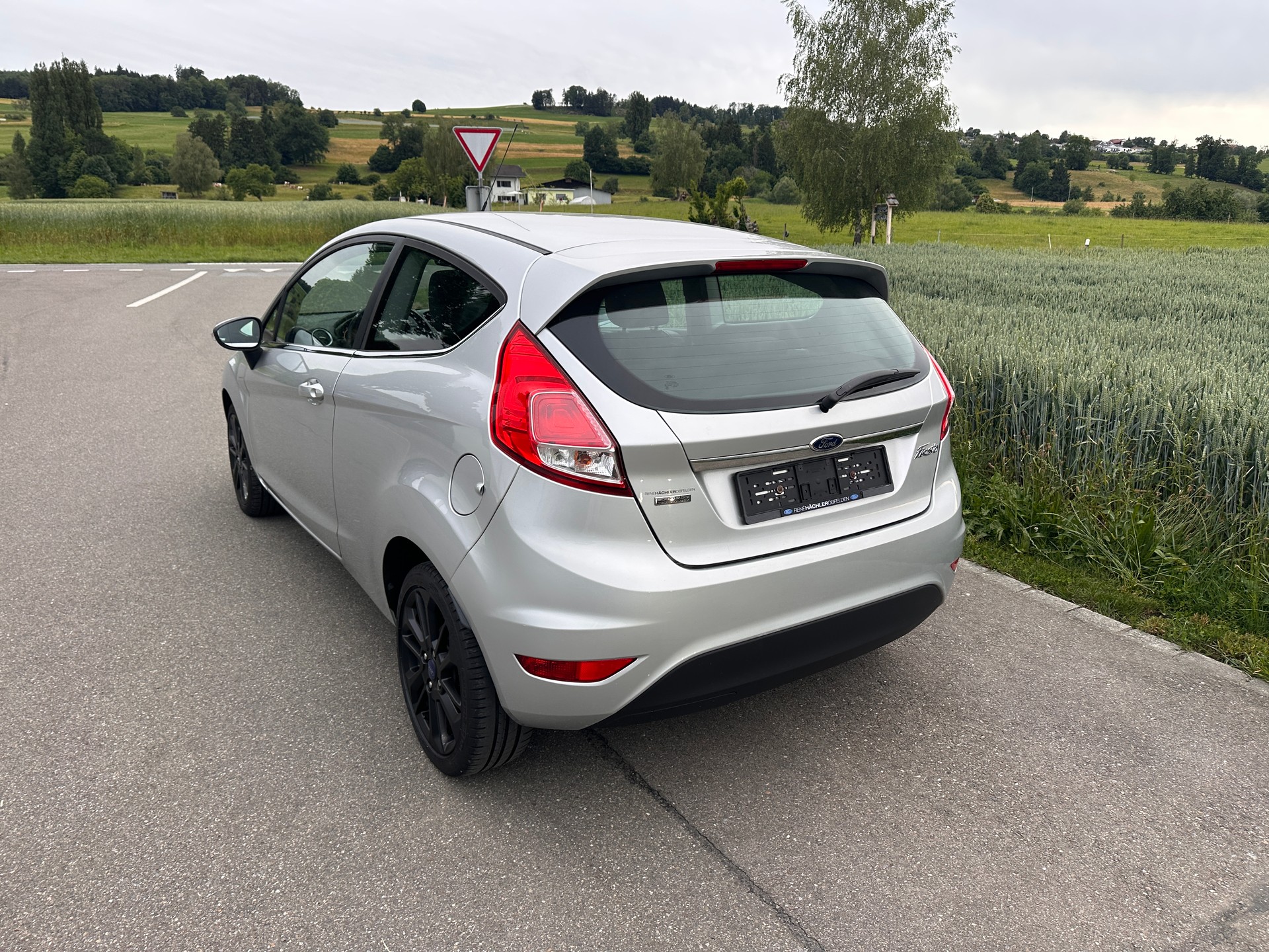FORD Fiesta 1.0 SCTi Titanium-image-10