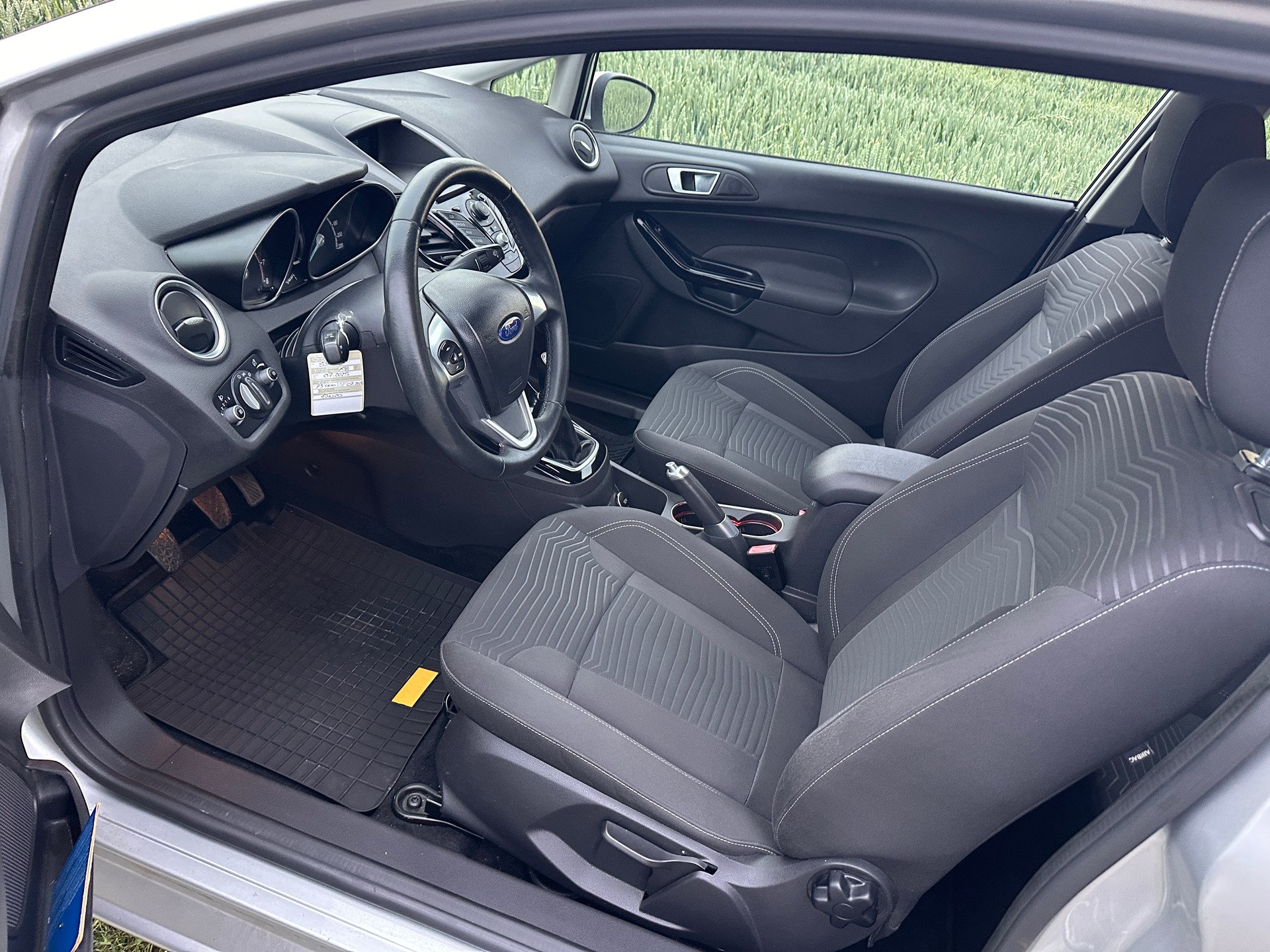 FORD Fiesta 1.0 SCTi Titanium-image-2