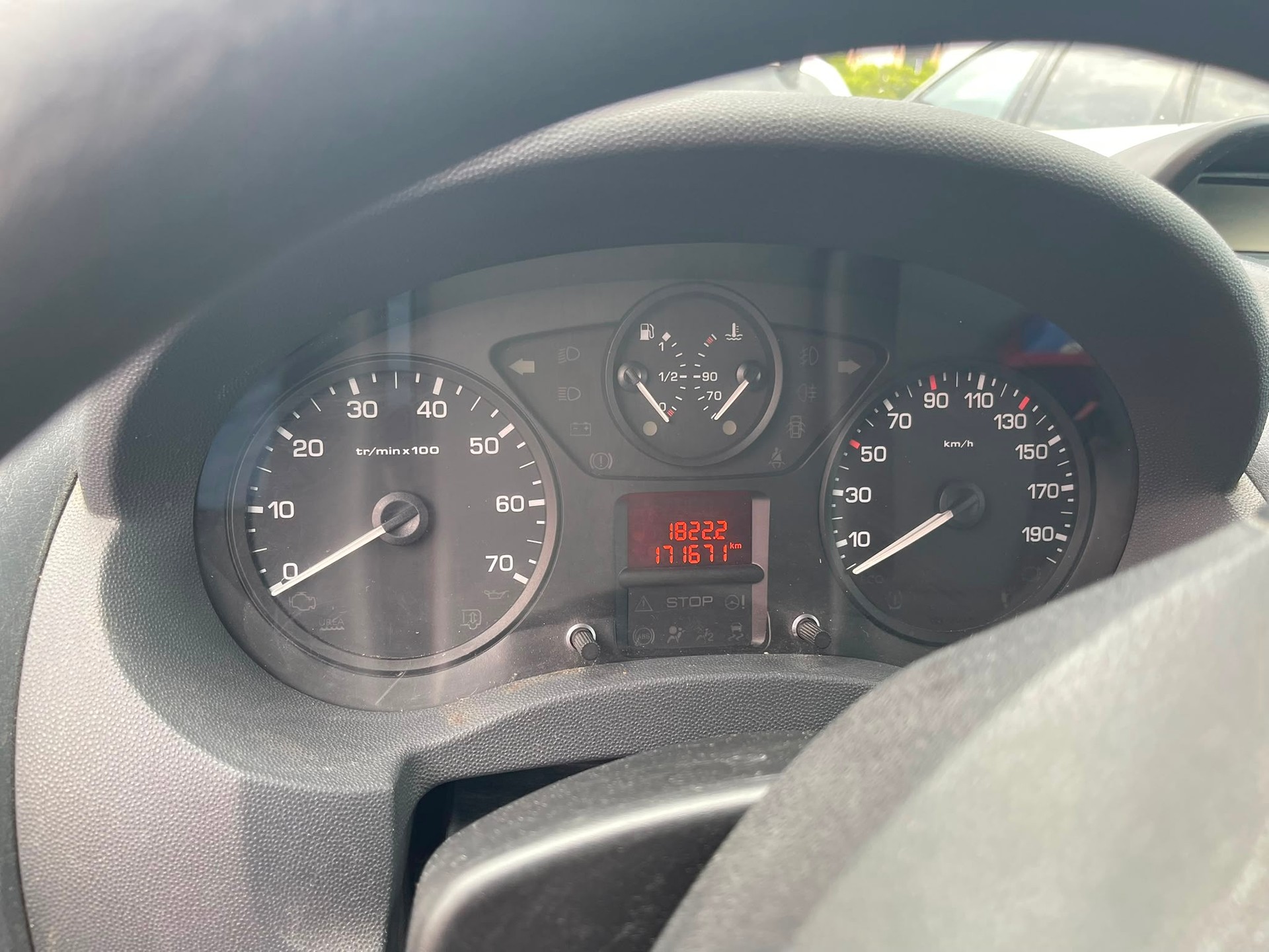 TOYOTA Proace 1.6D Glass Van Terra L2H1-image-8