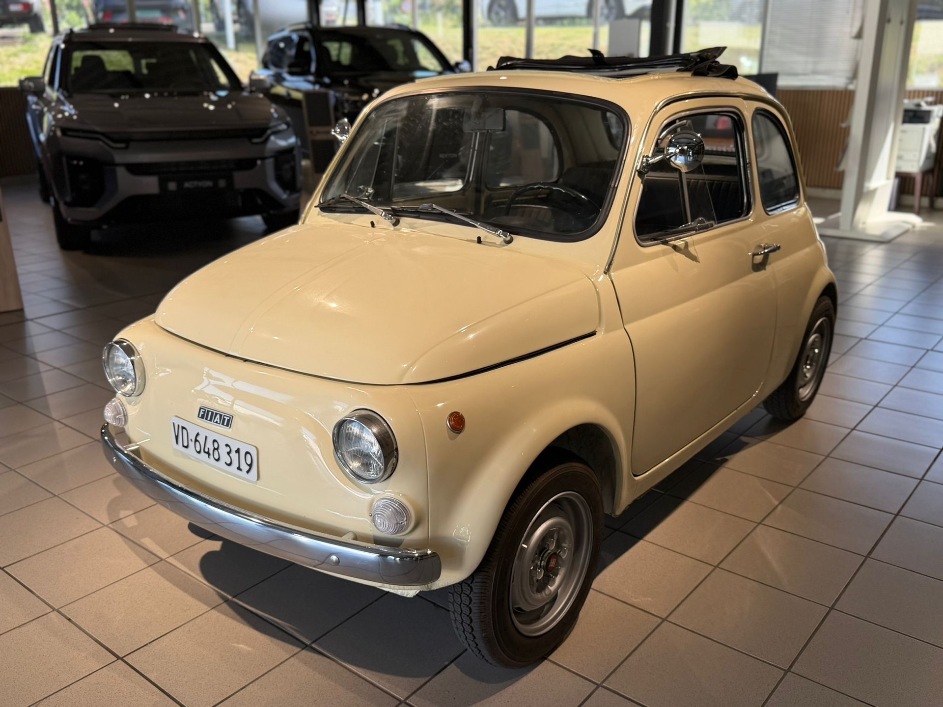 FIAT Fiat 500 L-image-0