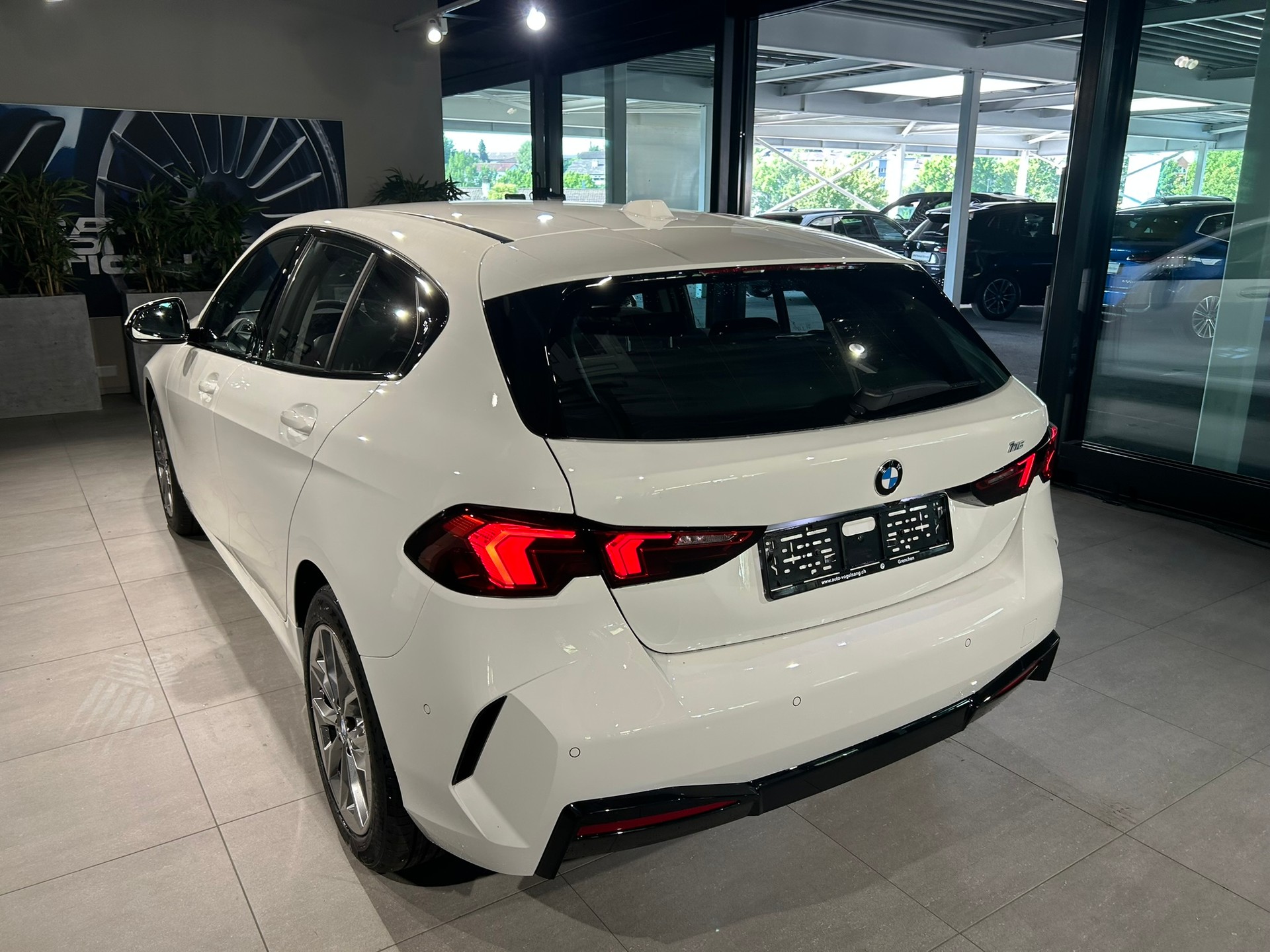 BMW 116 Steptronic-image-9