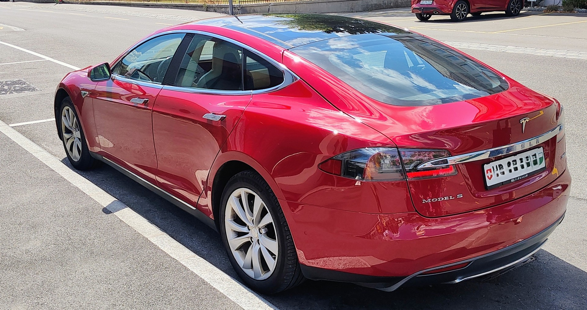 TESLA 85 Performance D-image-3