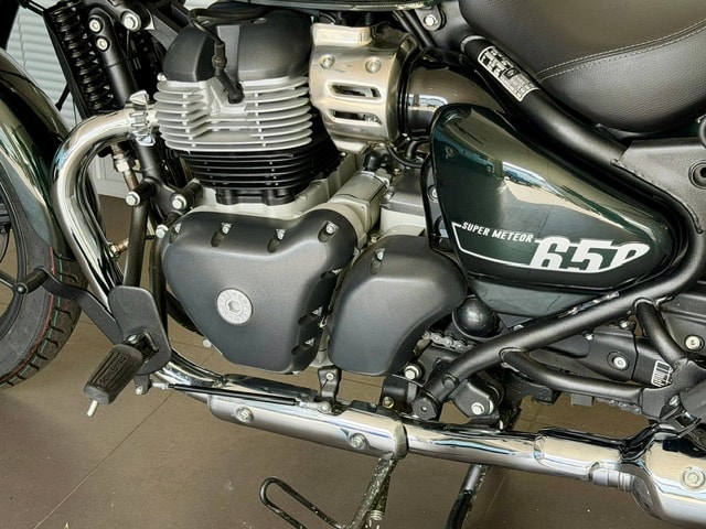 ROYAL ENFIELD Super Meteor 650 Astral-image-8