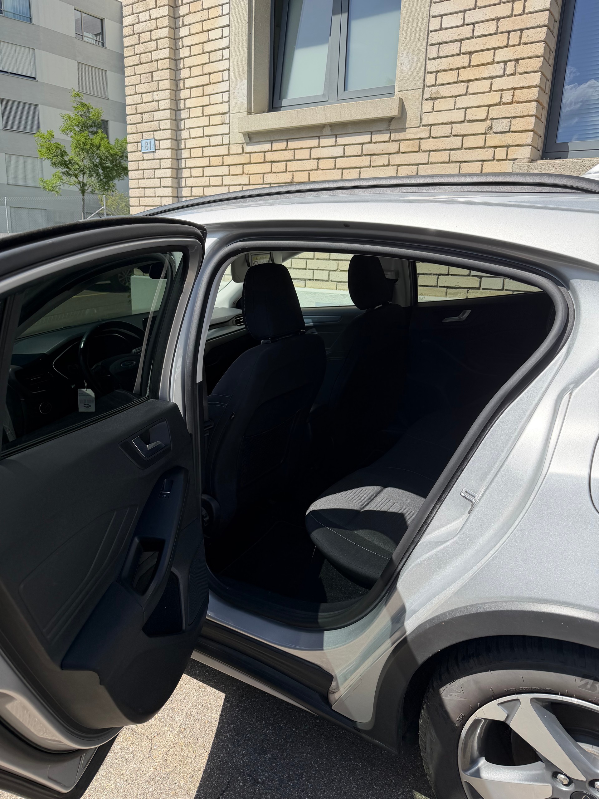 FORD Focus 1.0 SCTi Active Automatic-image-4