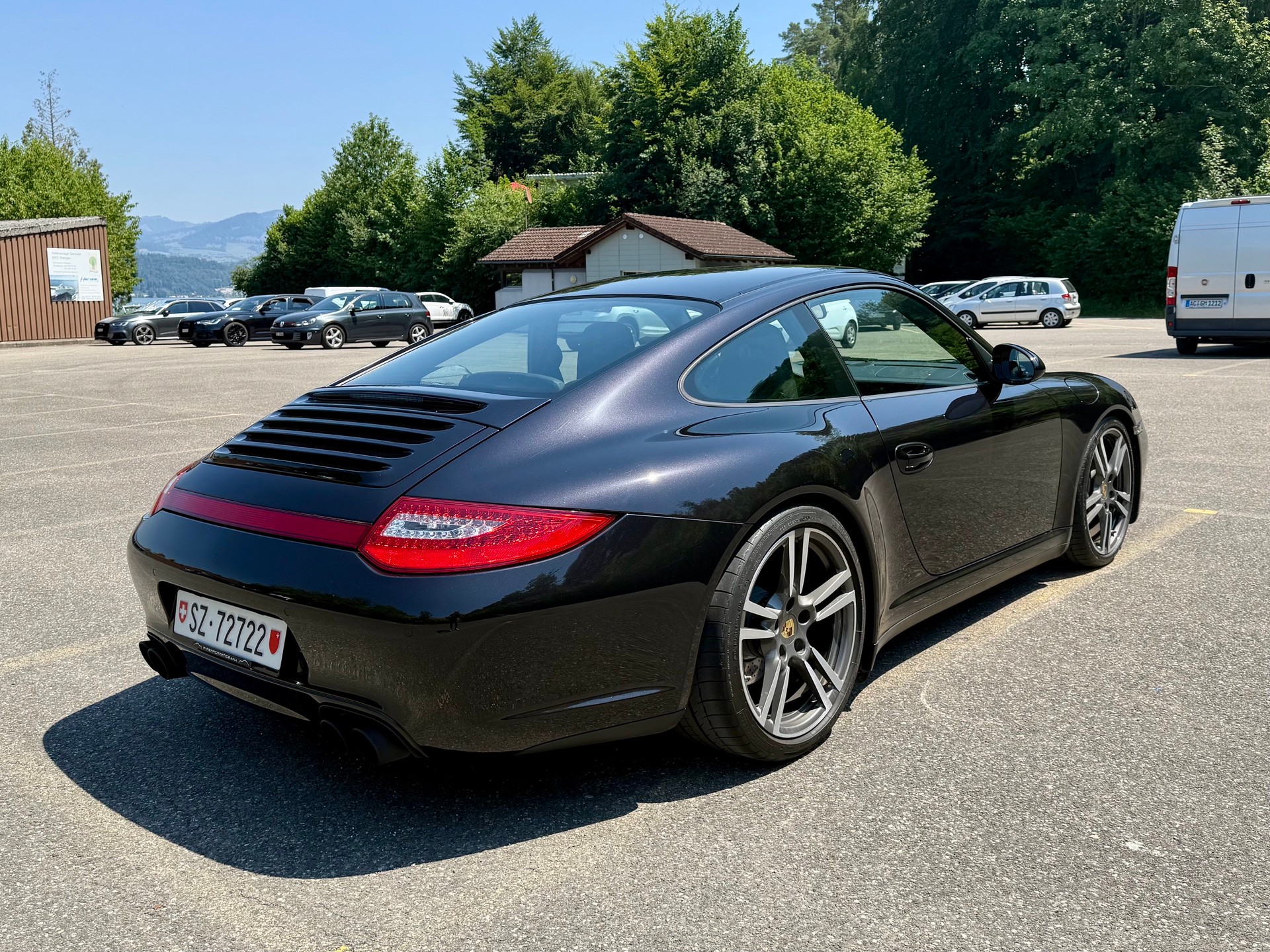 PORSCHE 997.2 Carrera 4 Coupé-image-0