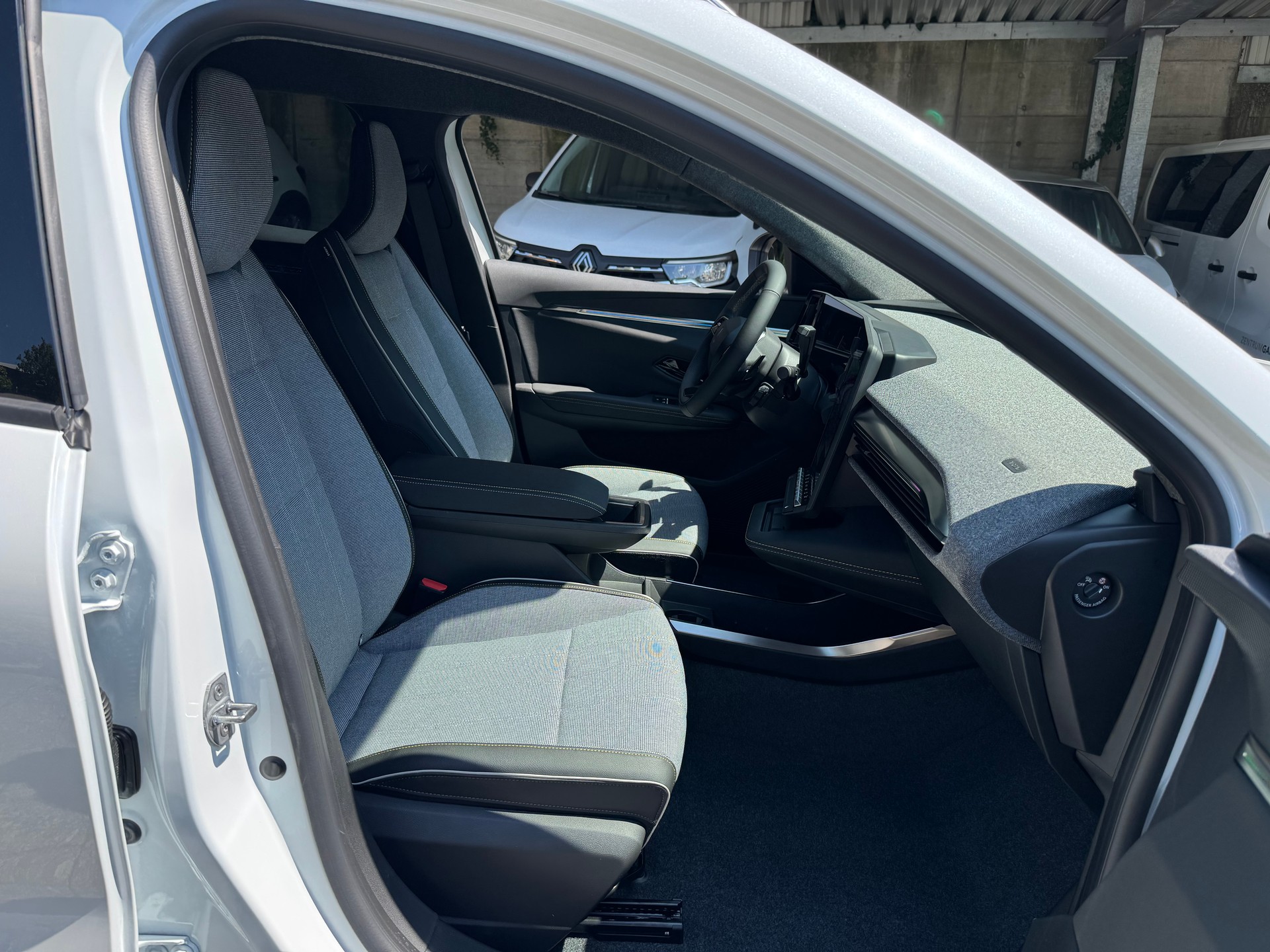 RENAULT Scénic E-Tech Long Range Techno-image-9