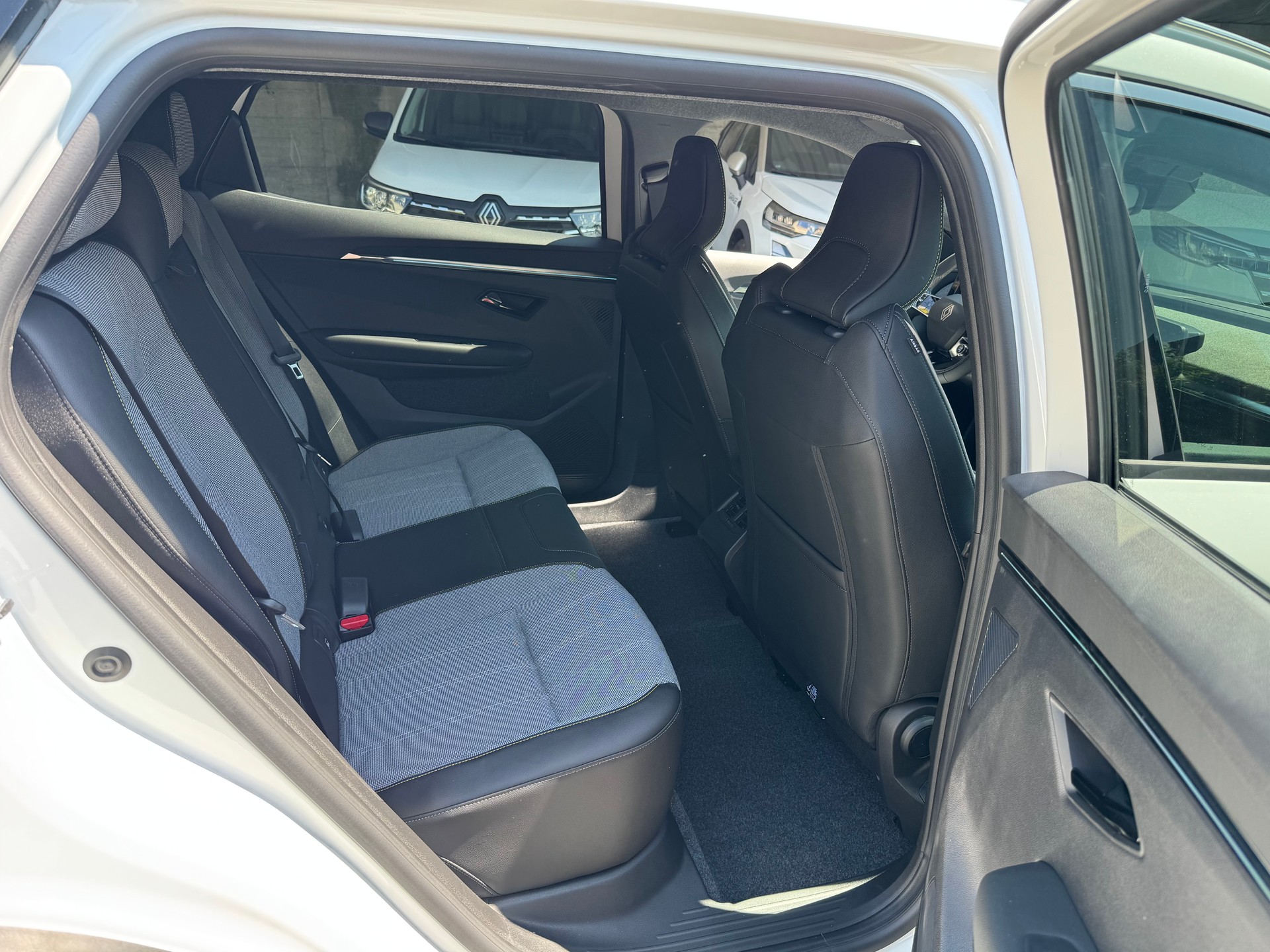 RENAULT Scénic E-Tech Long Range Techno-image-12