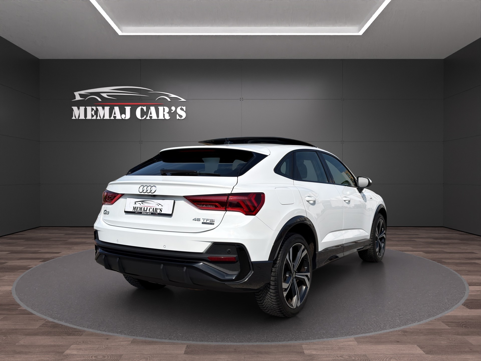 AUDI Q3 Sportback 45 TFSI S line quattro S-tronic Pano/AHK-image-5