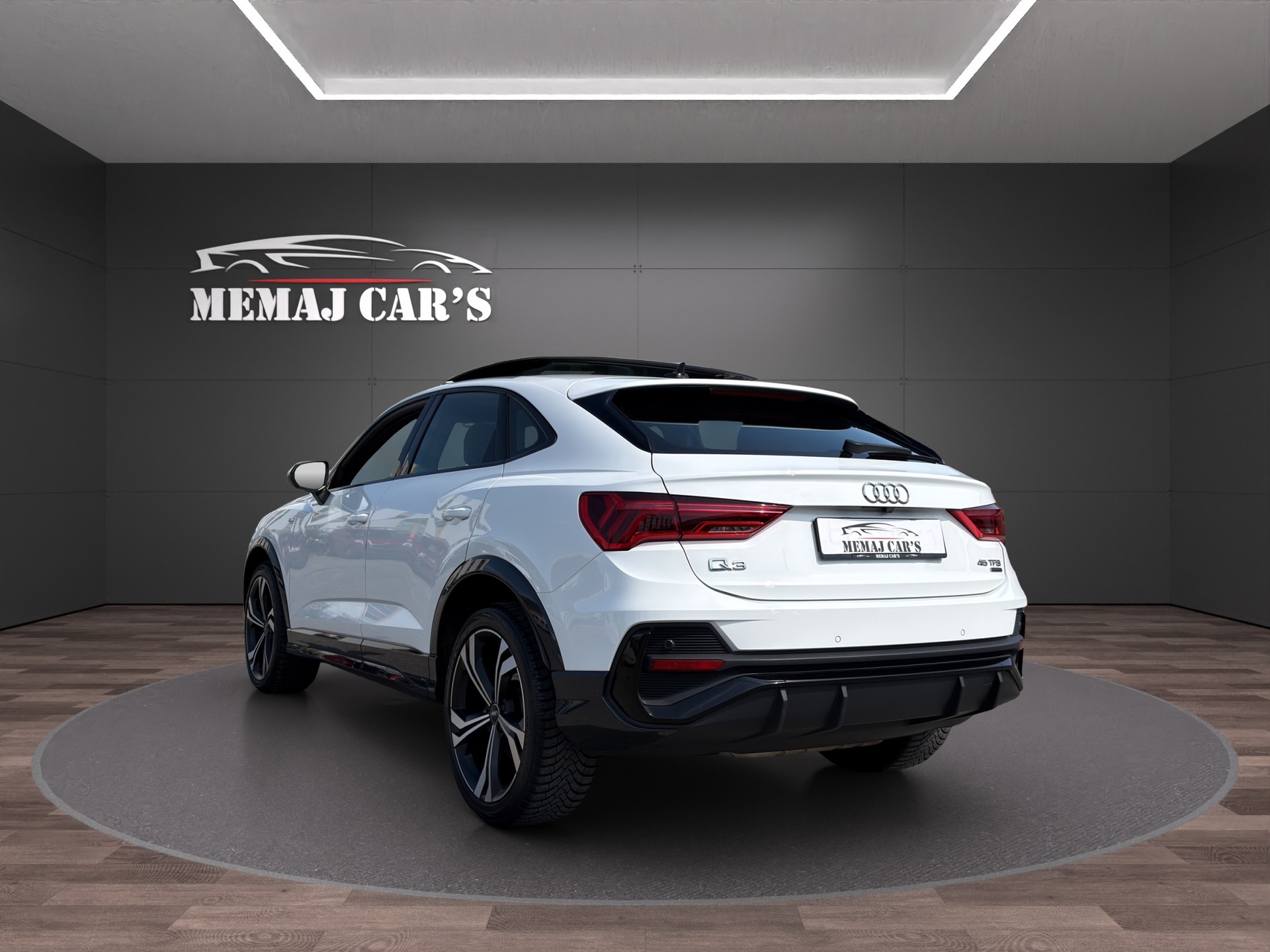 AUDI Q3 Sportback 45 TFSI S line quattro S-tronic Pano/AHK-image-6