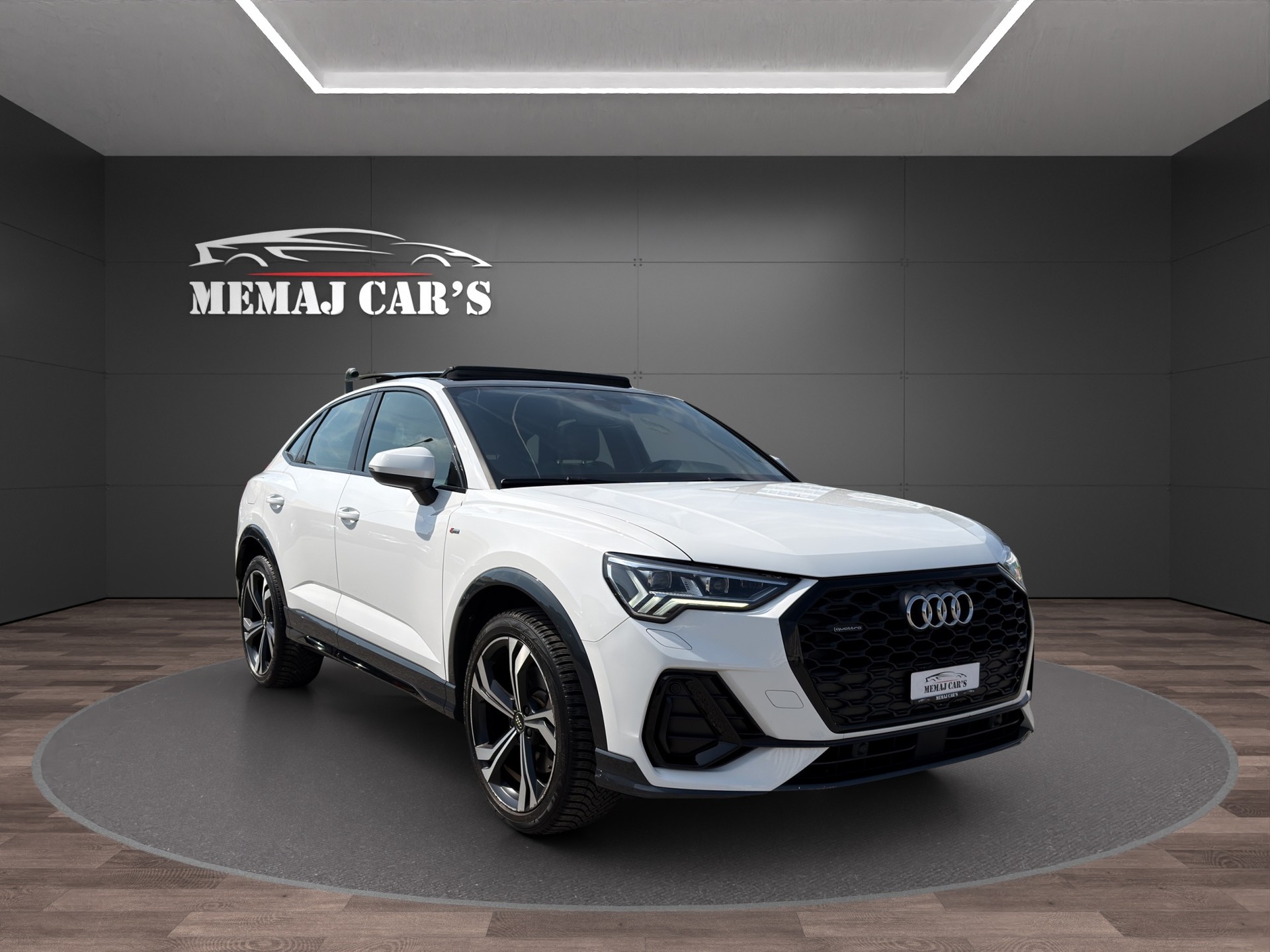 AUDI Q3 Sportback 45 TFSI S line quattro S-tronic Pano/AHK-image-2