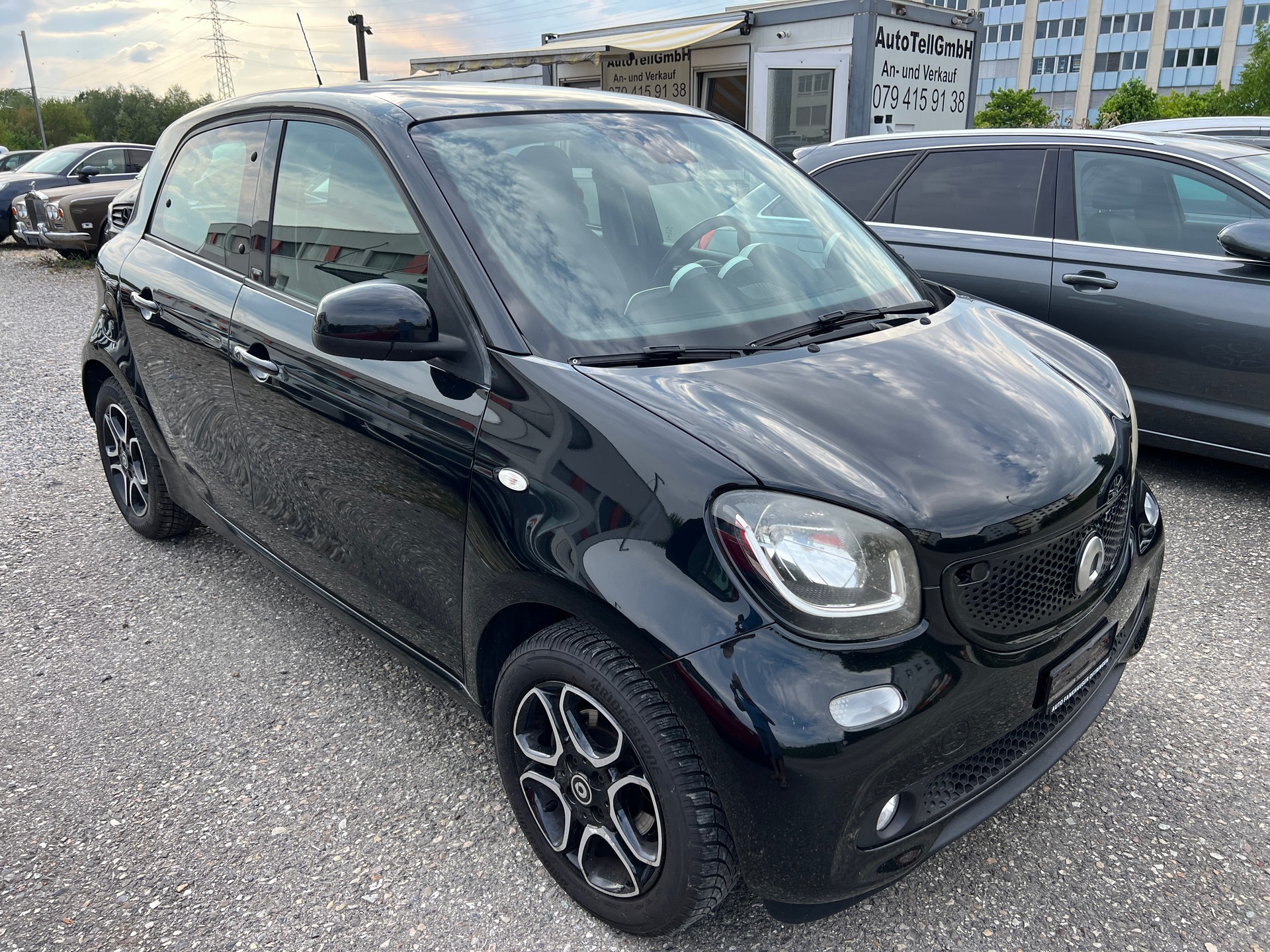 SMART forfour edition # 1-image-2