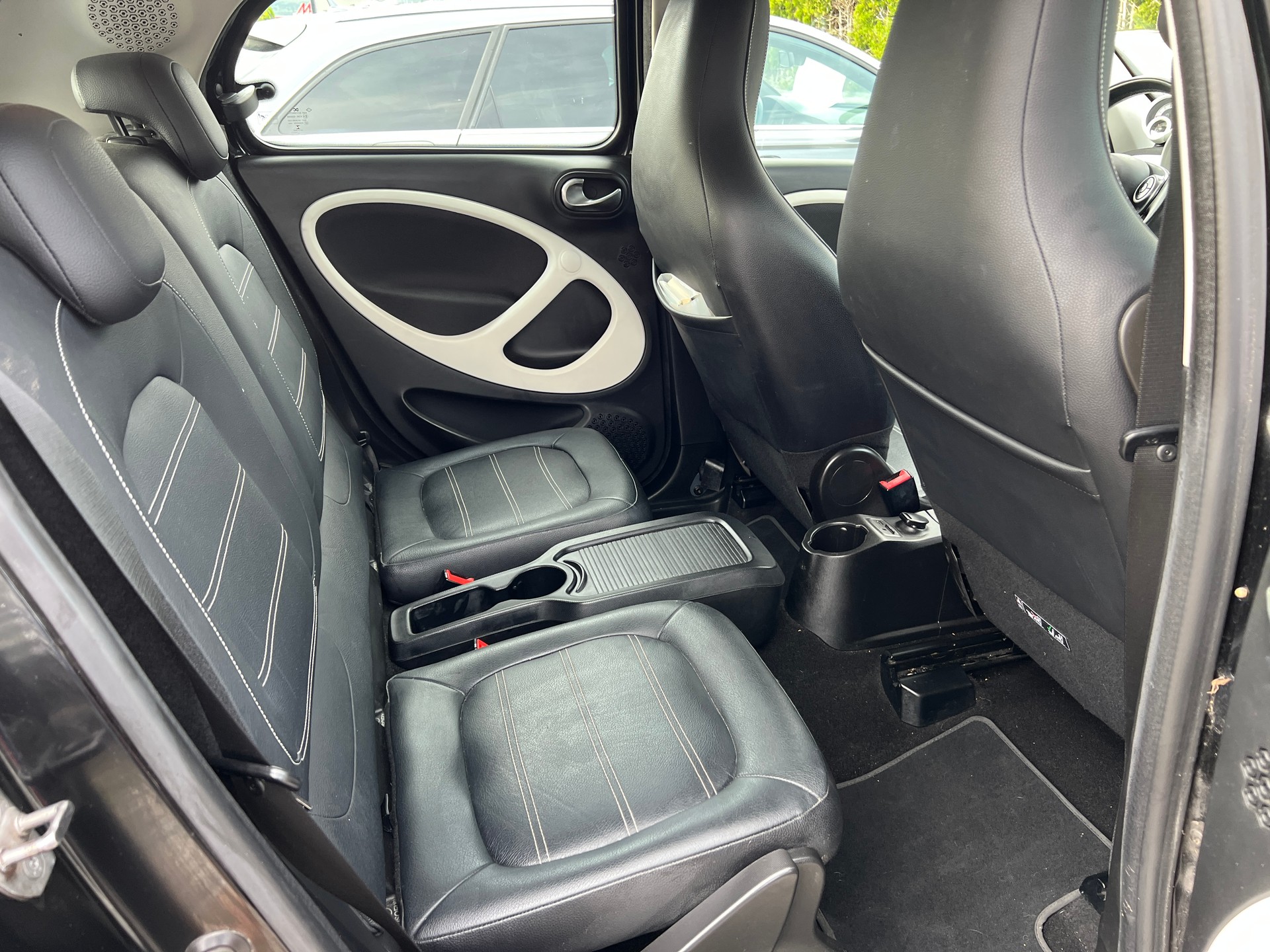 SMART forfour edition # 1-image-13