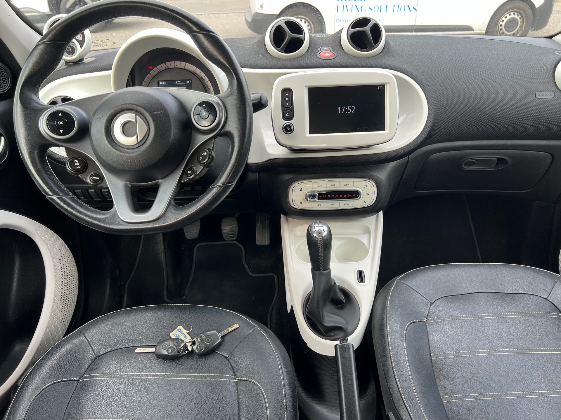 SMART forfour edition # 1-image-8