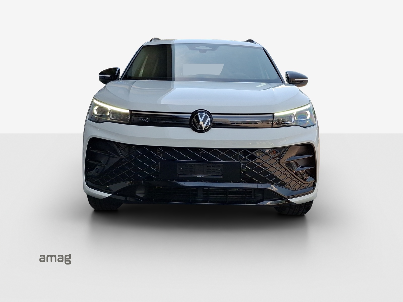 VW Tiguan 2.0 TSI DSG R-Line 4Motion-image-6