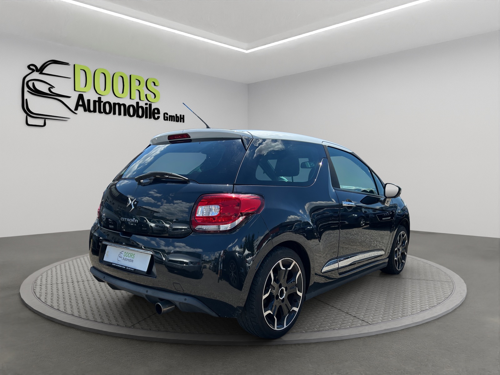 DS AUTOMOBILES DS3 1.6 16V HDi SO Chic-image-3