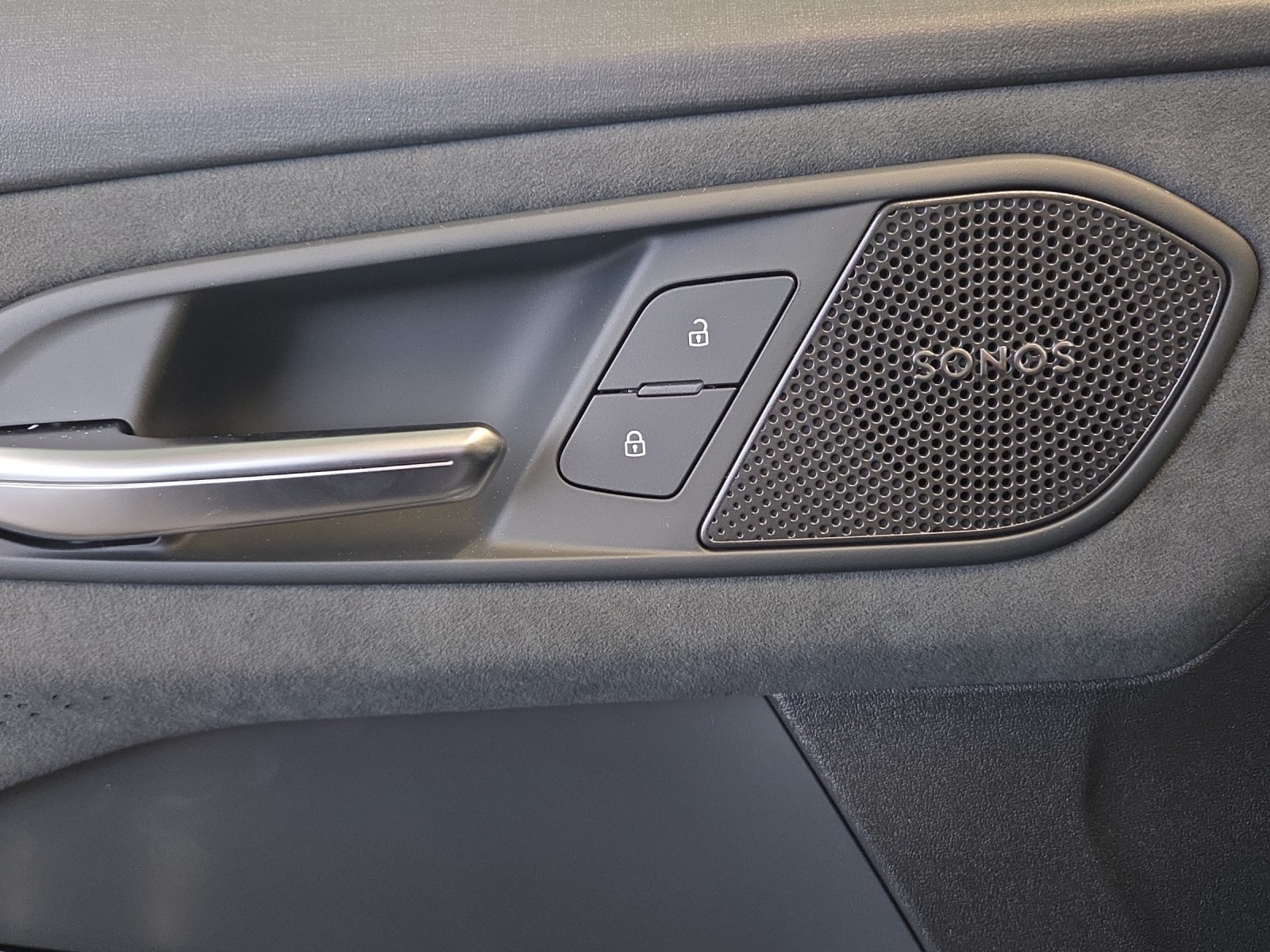 AUDI Q3 SUV TFSI quattro 195 kW S tronic-image-10
