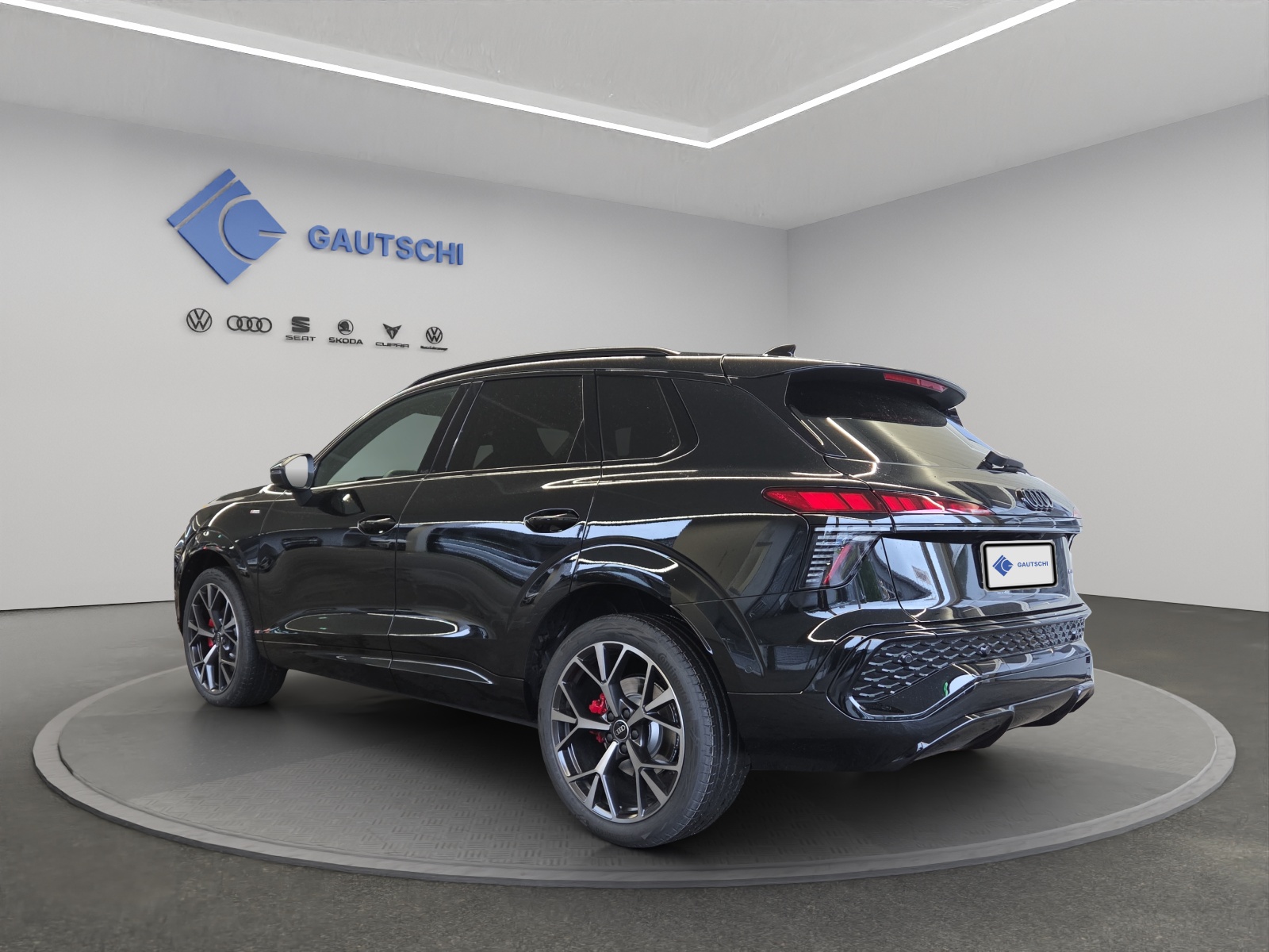 AUDI Q3 SUV TFSI quattro 195 kW S tronic-image-2