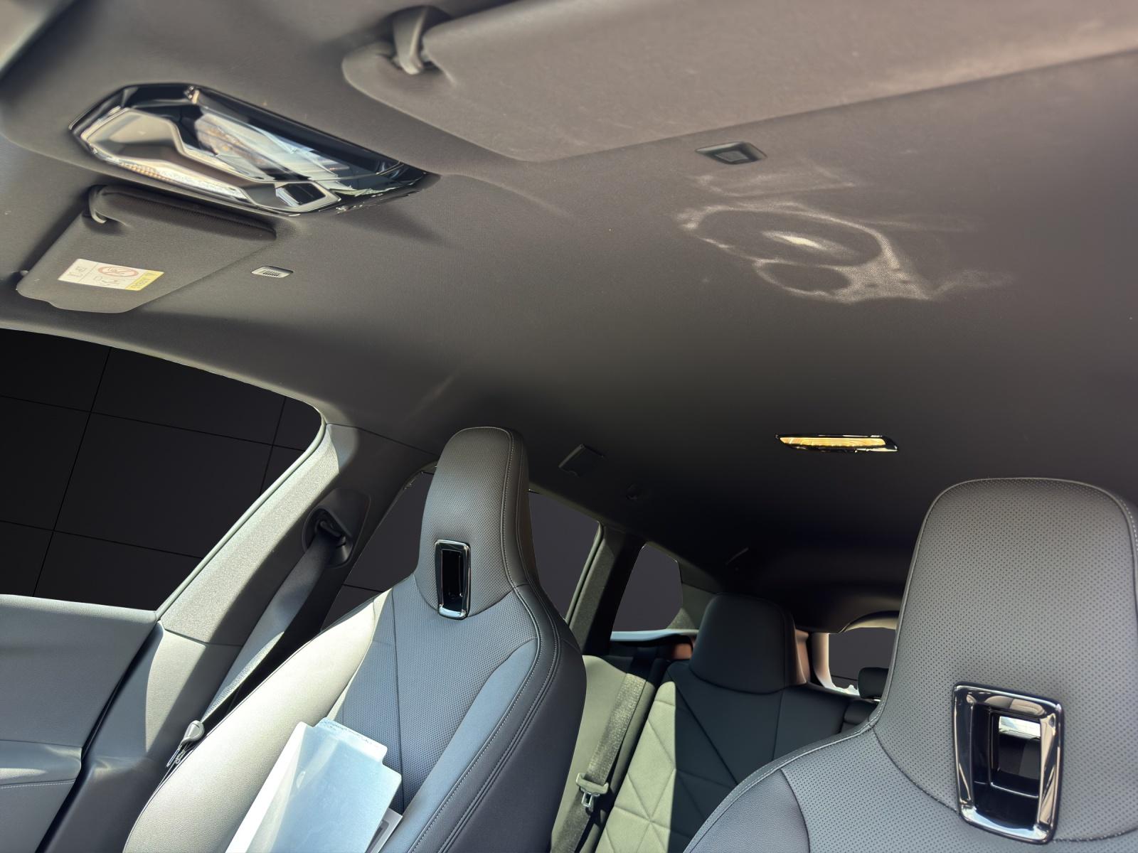 BMW iX xDrive40-image-17