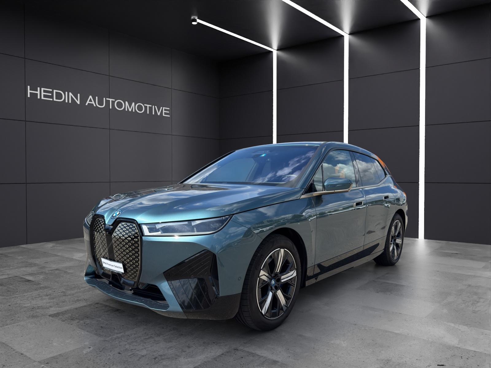 BMW iX xDrive40-image-0