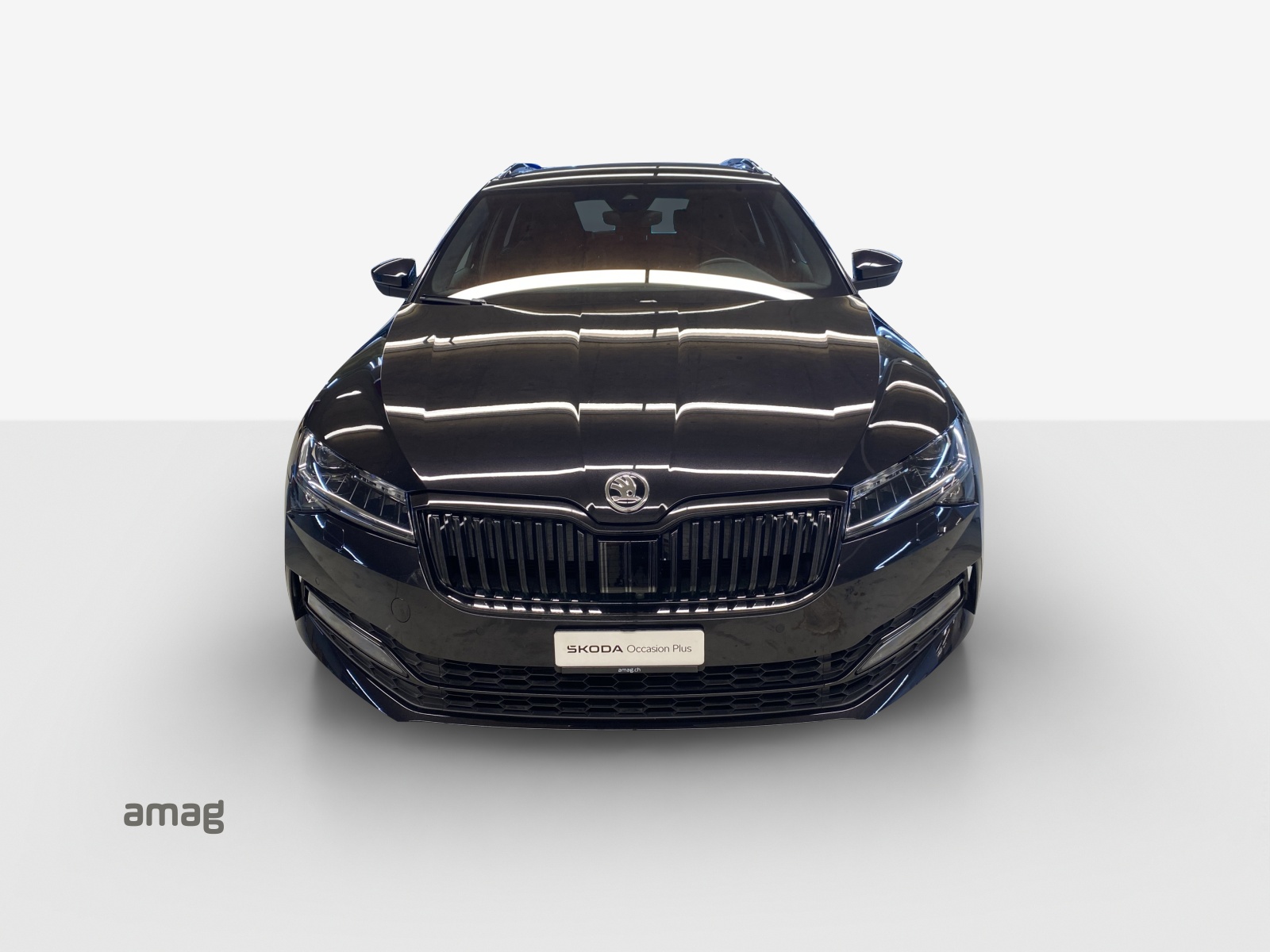 SKODA Superb Combi 2.0 TSI SportLine 4x4 DSG-image-6