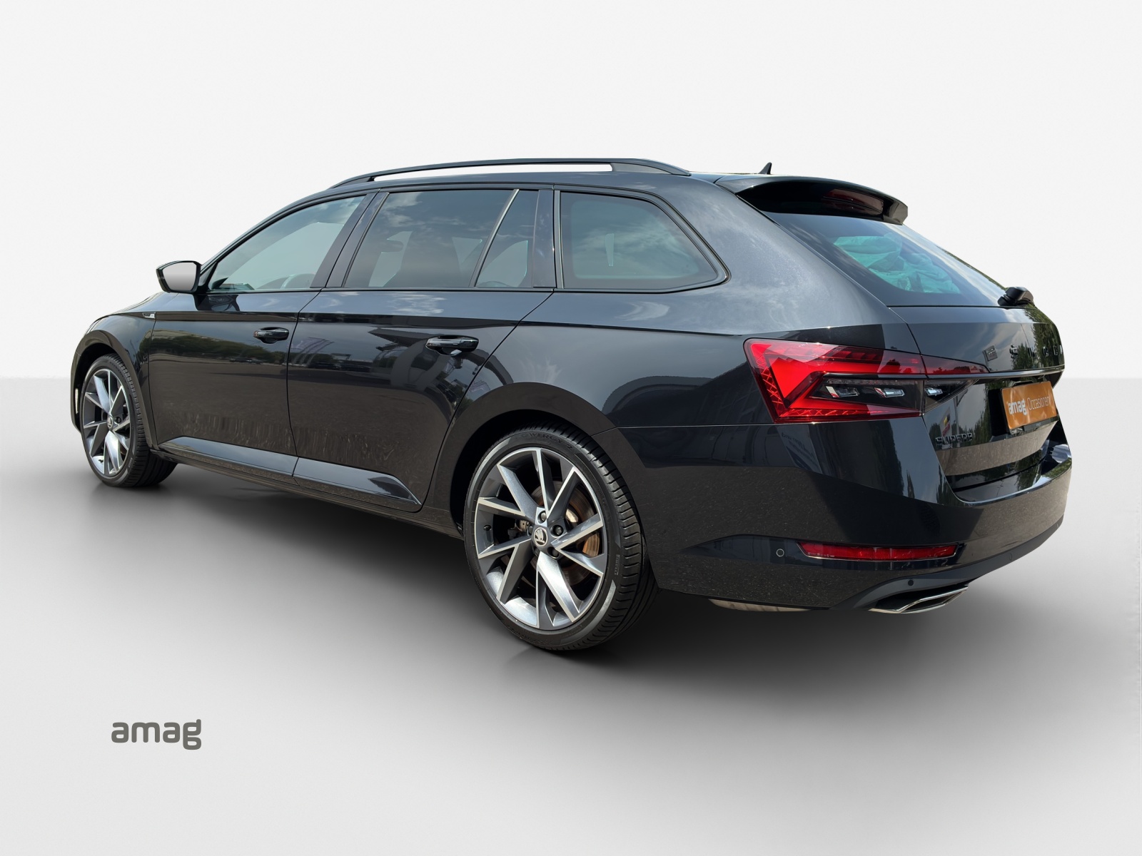 SKODA Superb Combi 2.0 TSI SportLine 4x4 DSG-showroom-element-2