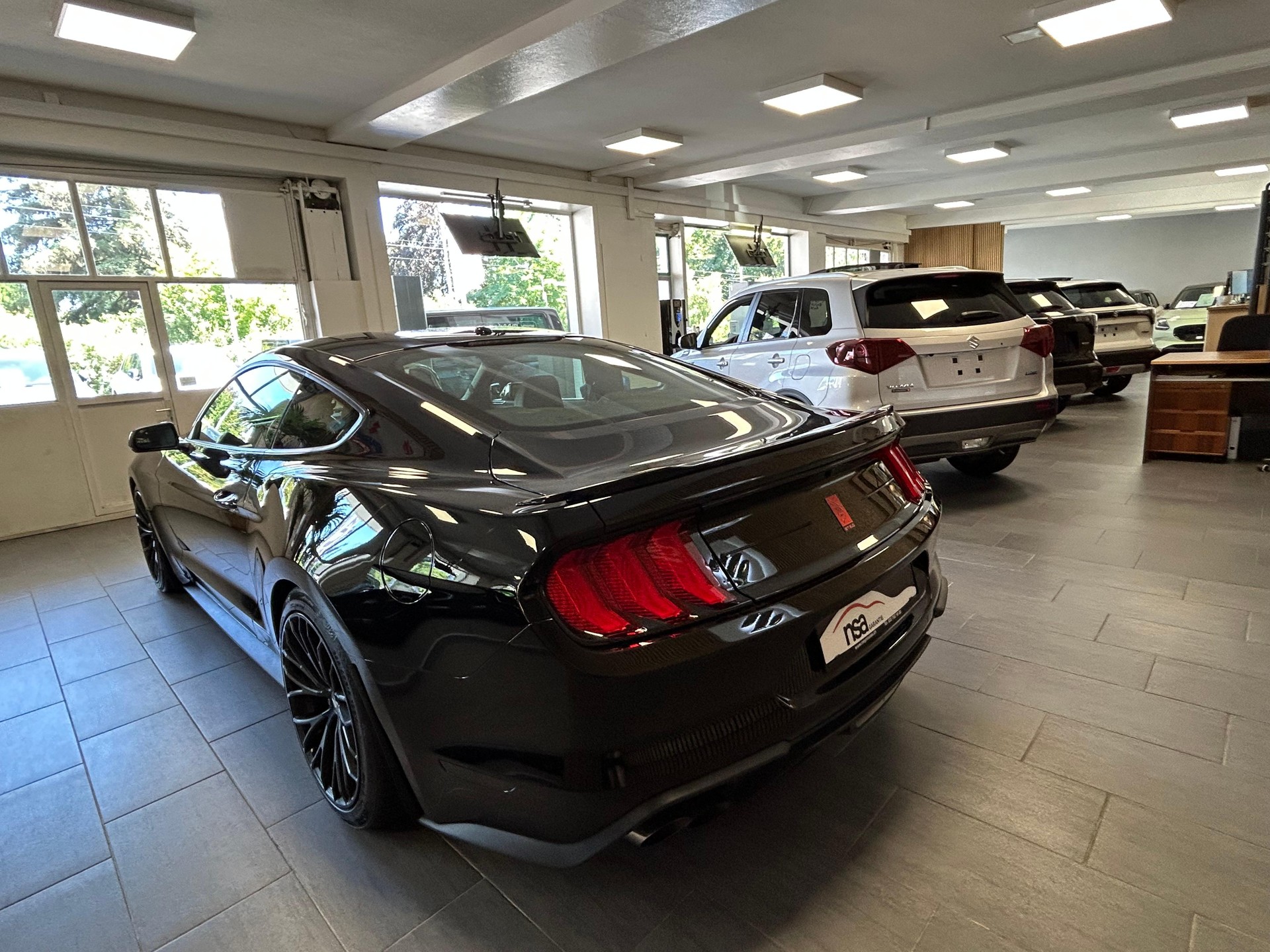 FORD Mustang Coupé 5.0 V8 GT-image-4