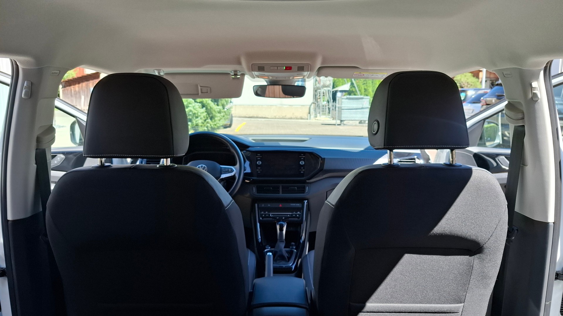 VW 1.0 TSI 110 Life DSG-image-11