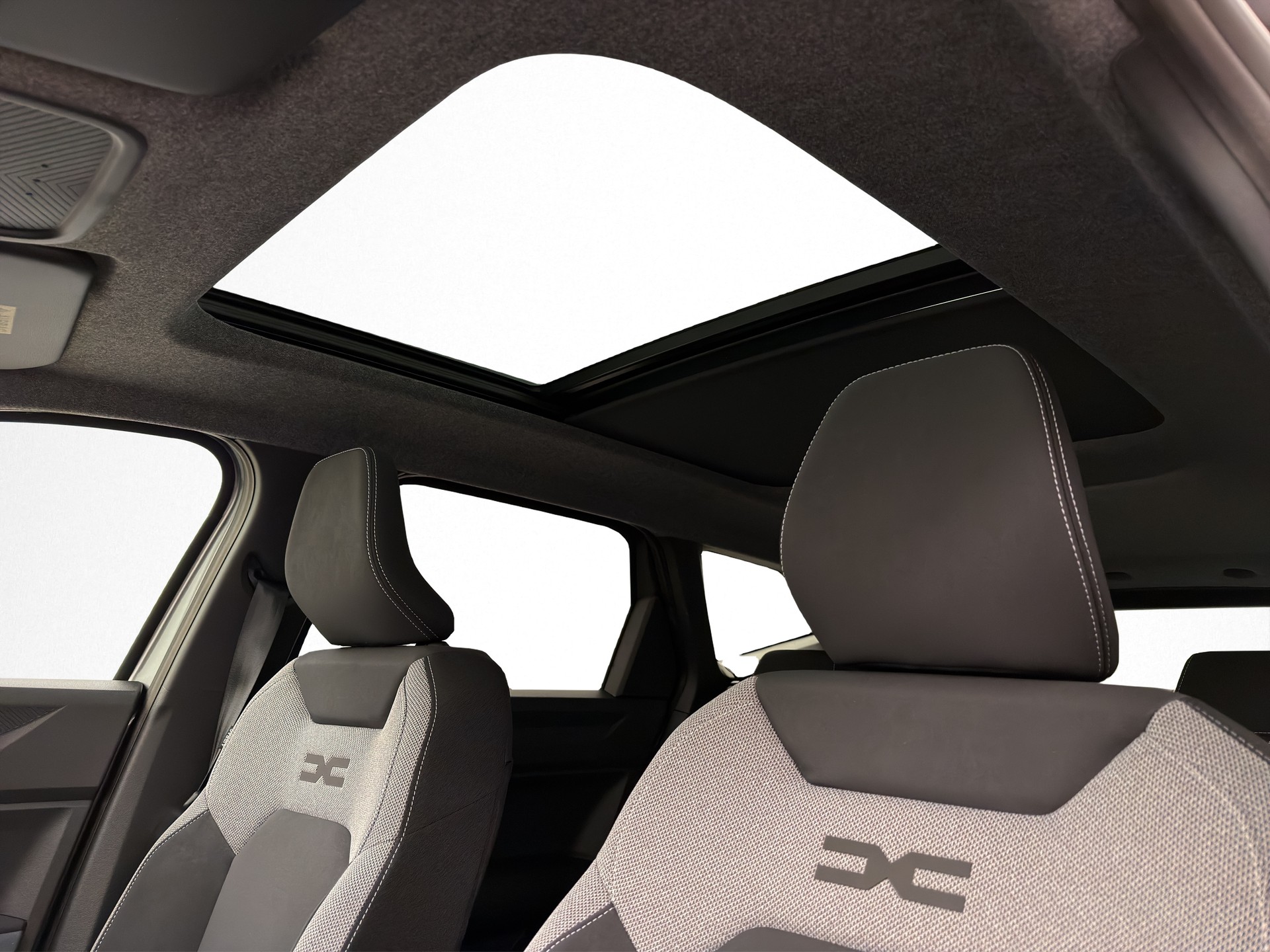 DACIA Bigster 1.8 Hybrid Journey-image-15