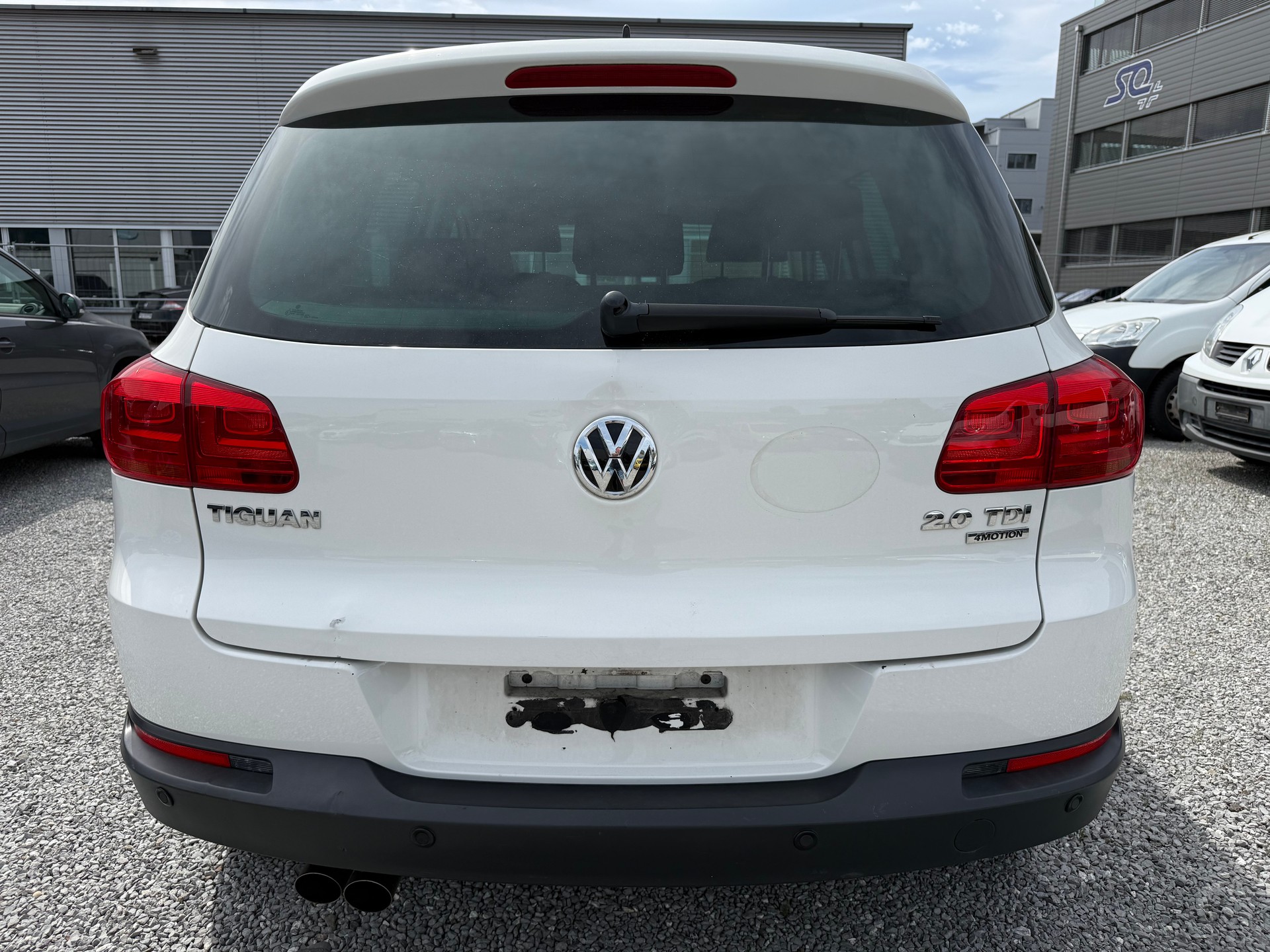 VW Tiguan 2.0 TDI BlueMotion Trend&Fun 4Motion DSG-image-3