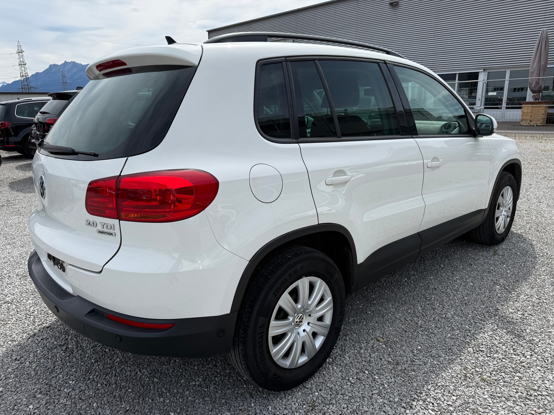 VW Tiguan 2.0 TDI BlueMotion Trend&Fun 4Motion DSG-image-4